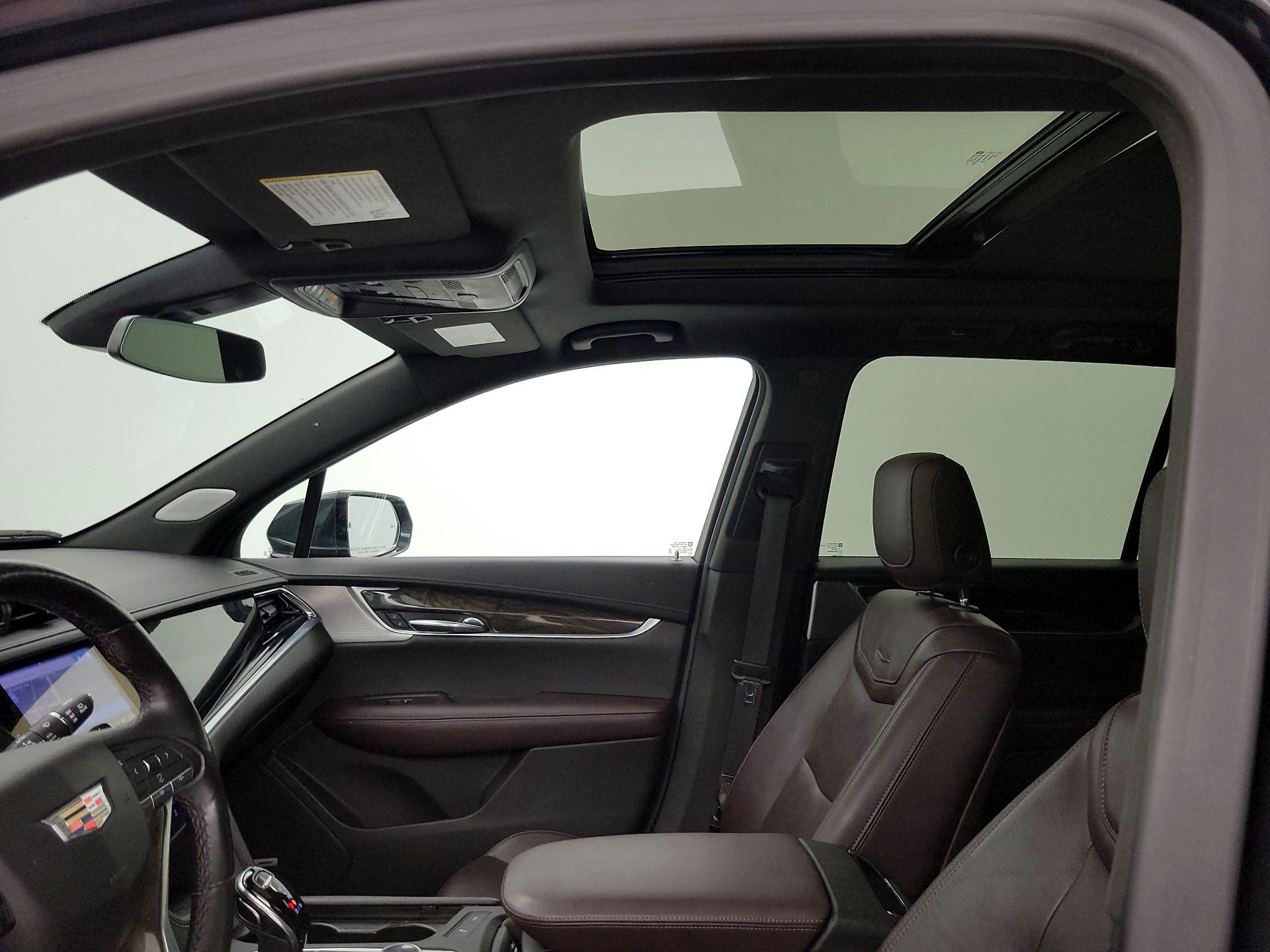 Thumbnail: 2022 Cadillac XT6 - 20