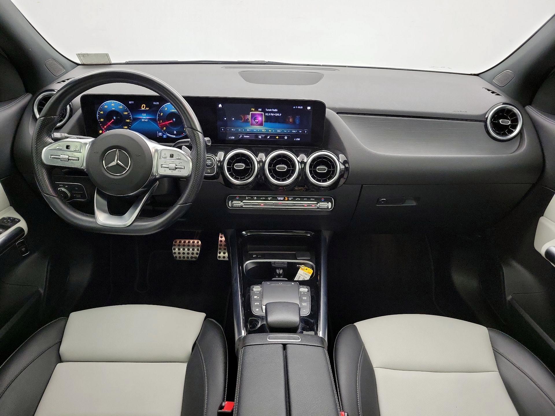 Thumbnail: 2022 Mercedes-Benz GLA - 9