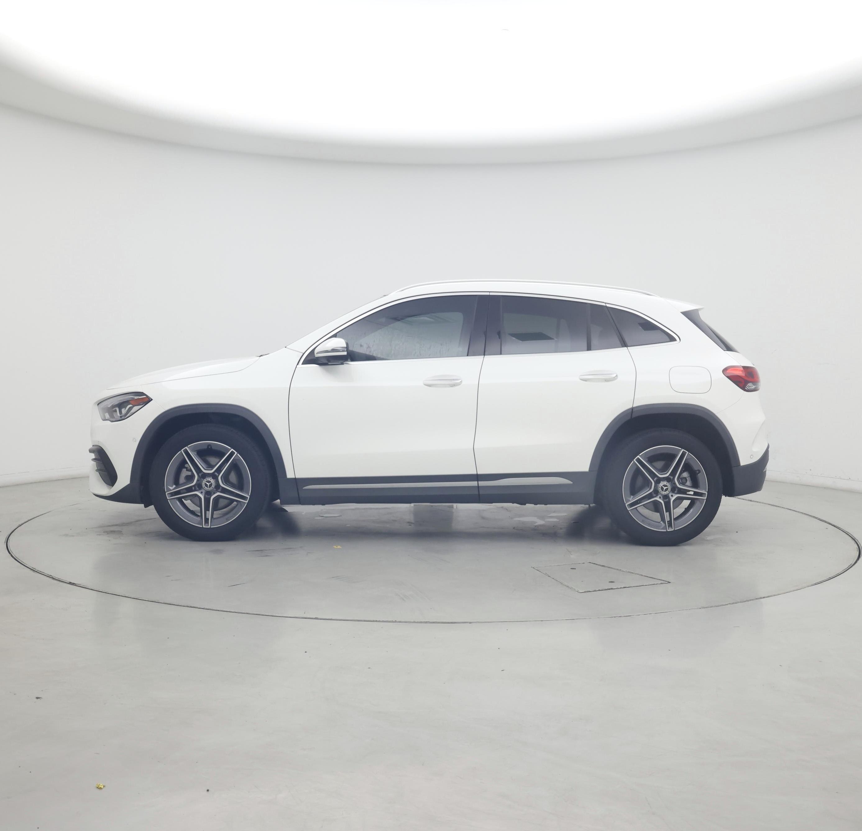 Thumbnail: 2022 Mercedes-Benz GLA - 3