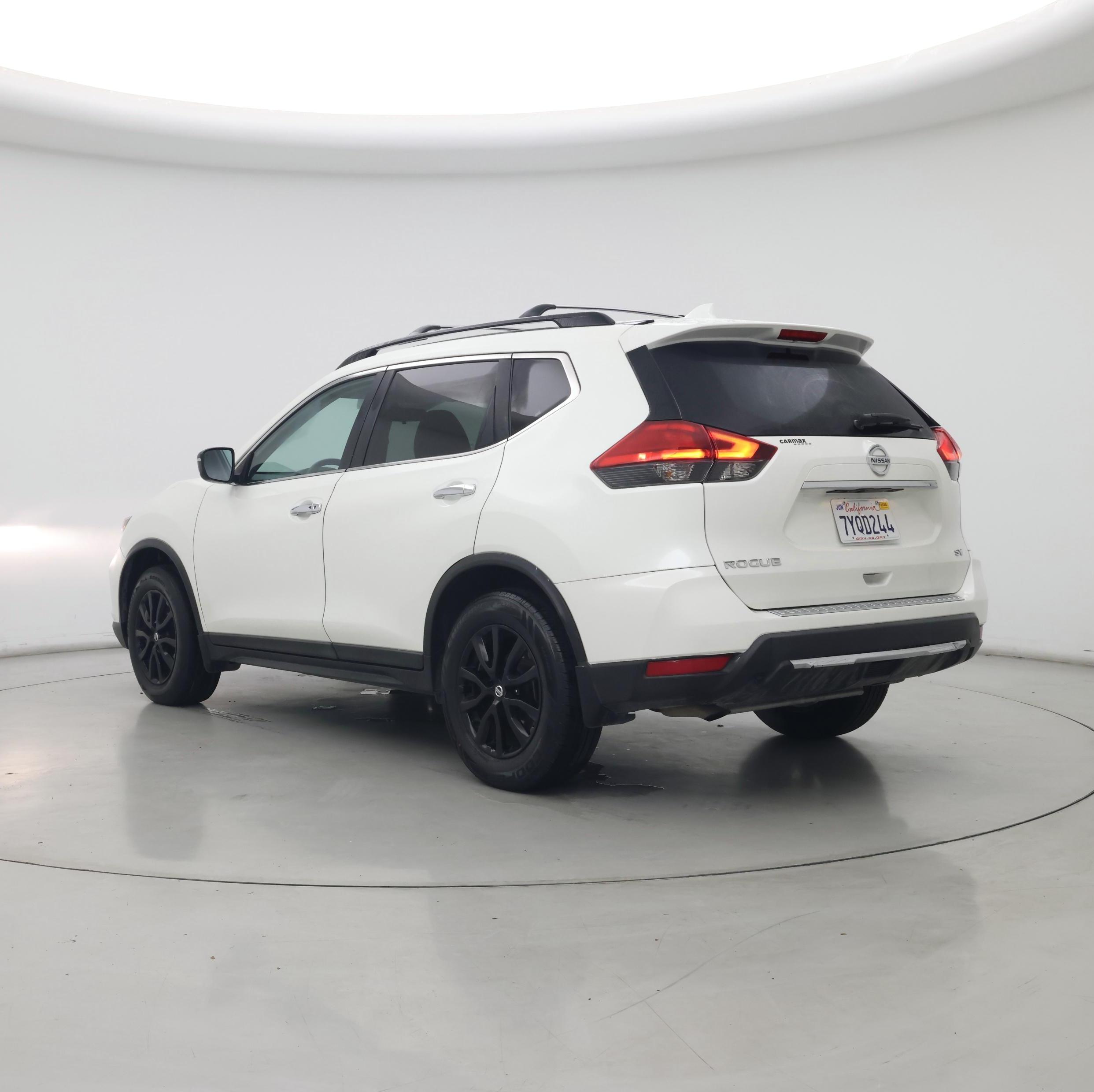 Thumbnail: 2017 Nissan Rogue - 2
