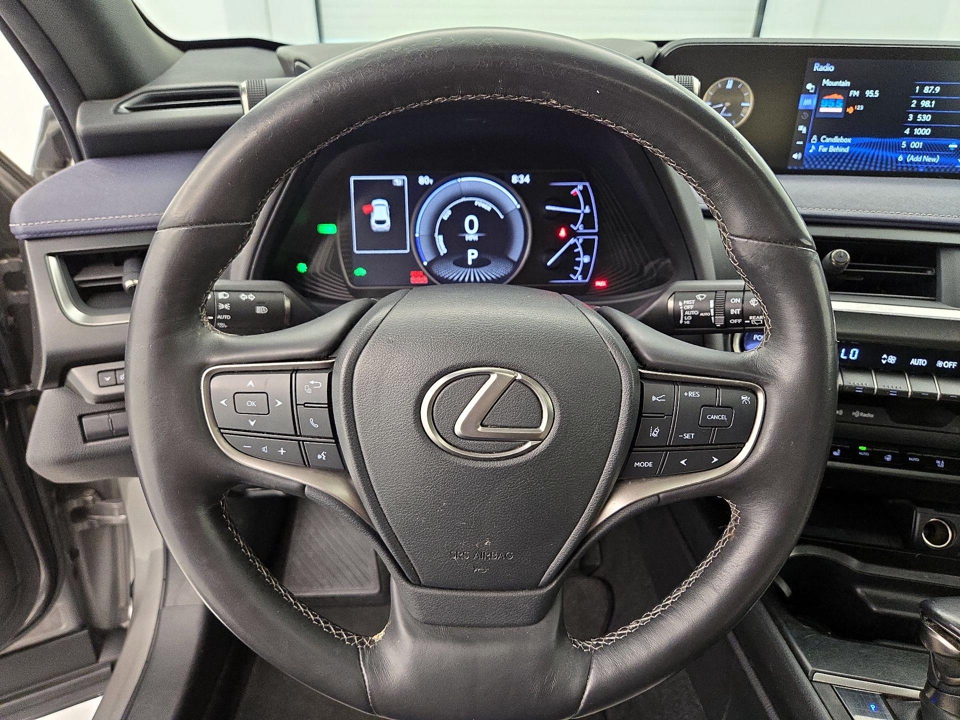 Thumbnail: 2019 Lexus UX - 10