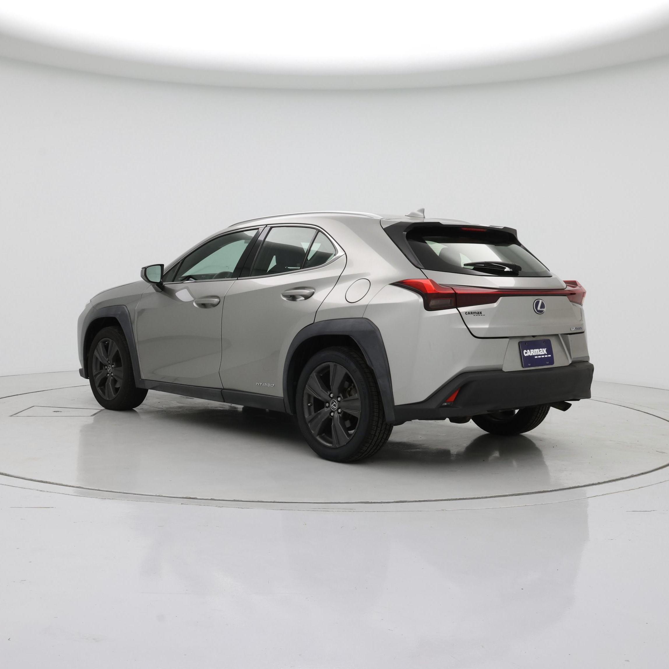Thumbnail: 2019 Lexus UX - 2