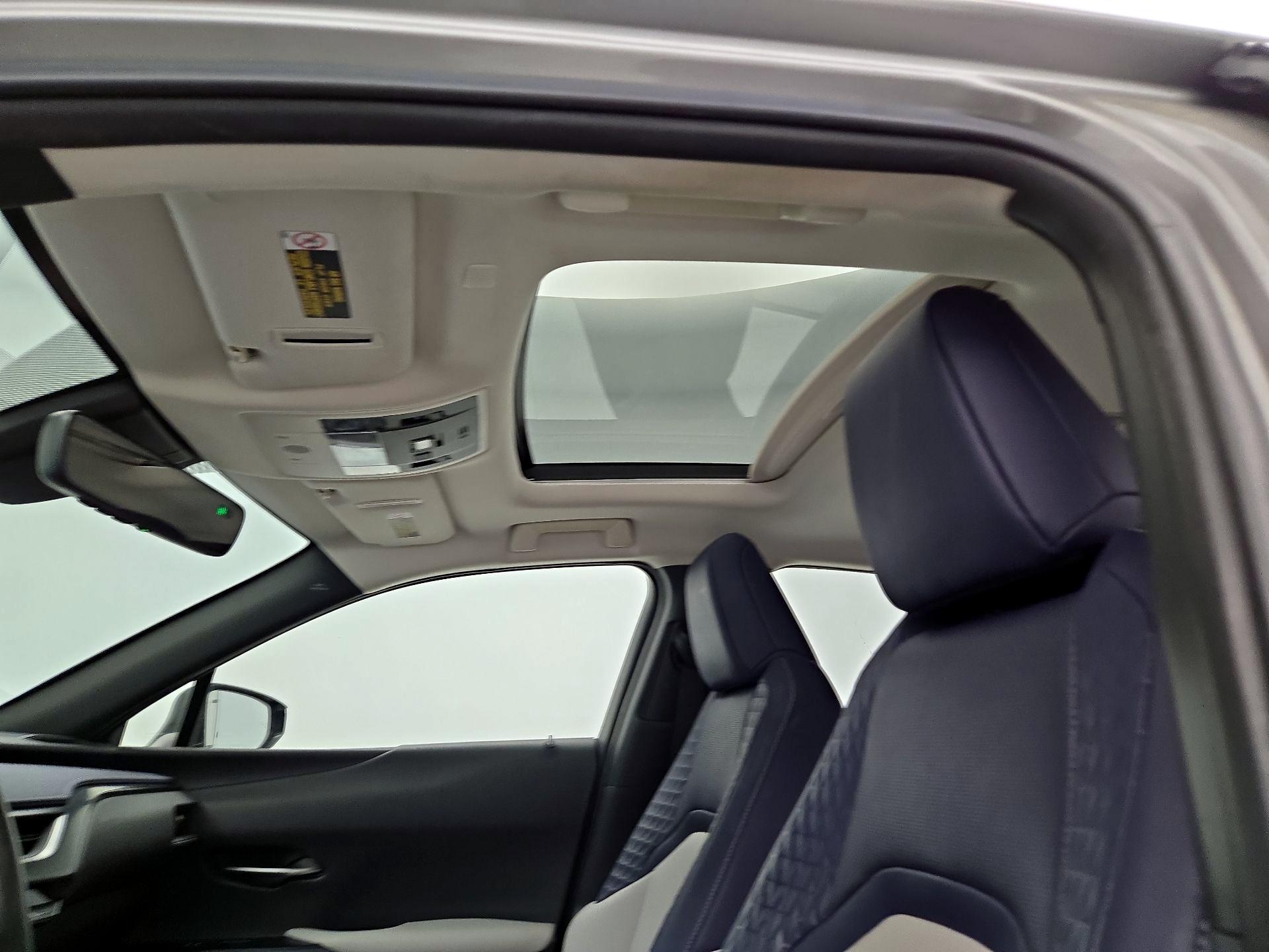Thumbnail: 2019 Lexus UX - 19