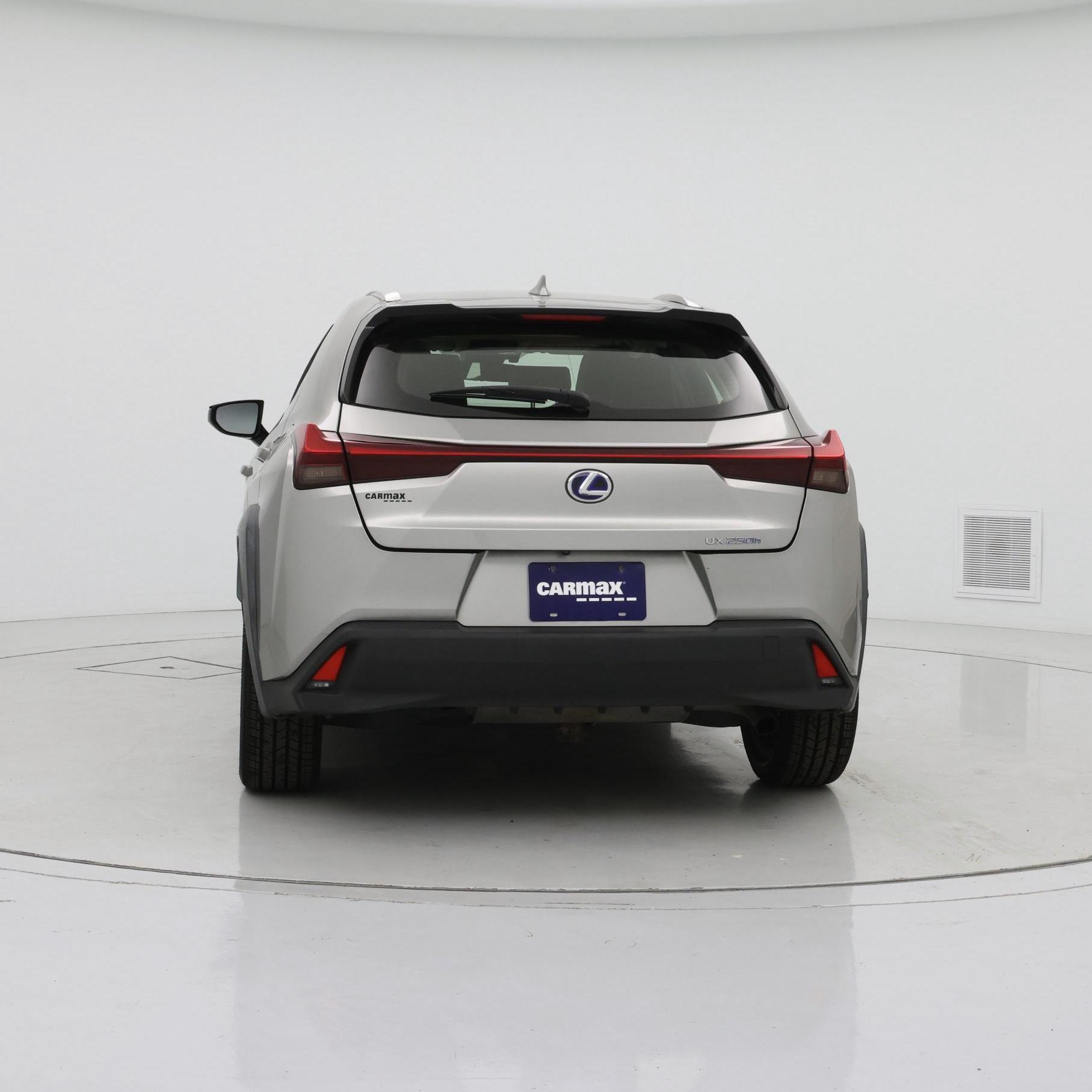 Thumbnail: 2019 Lexus UX - 6