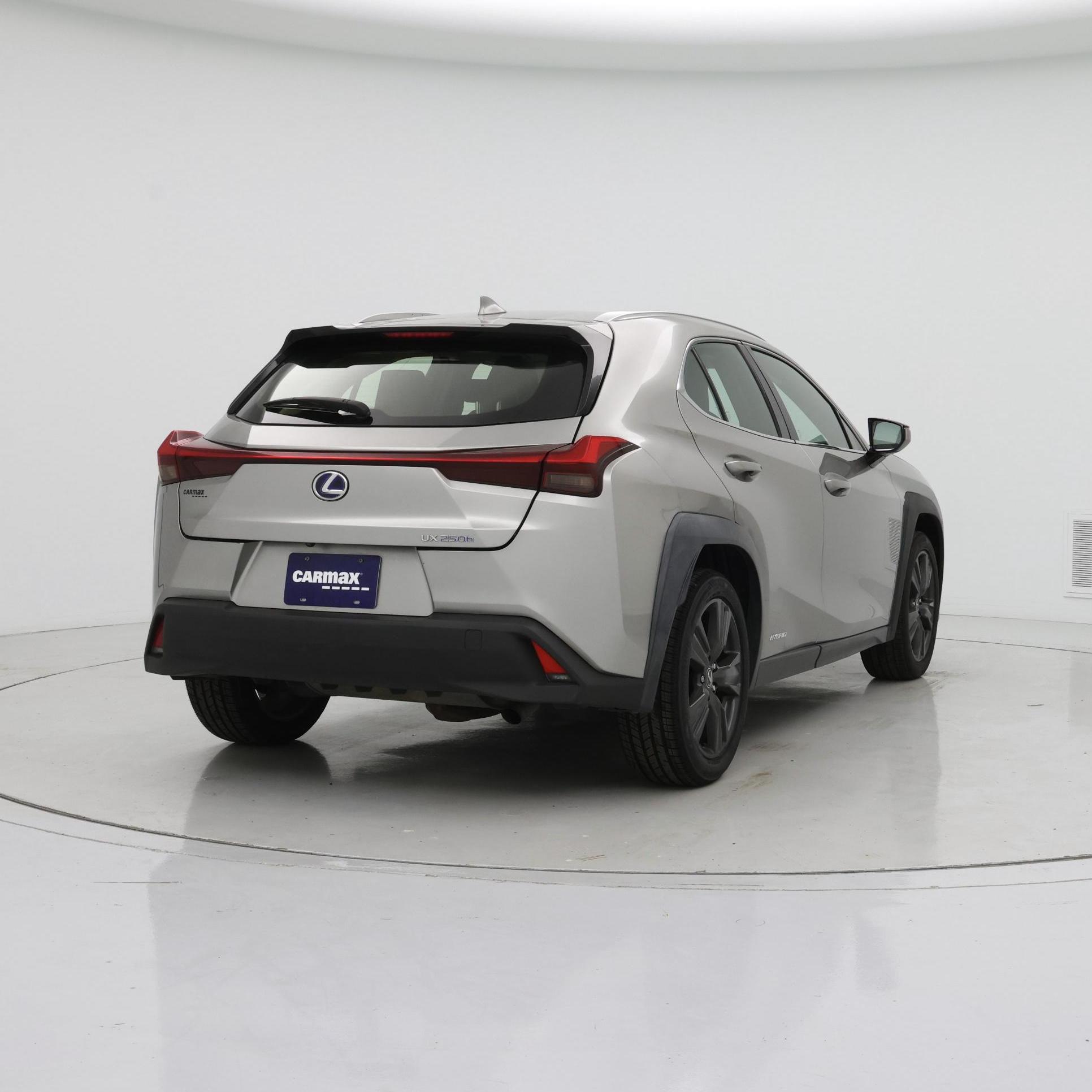 Thumbnail: 2019 Lexus UX - 8