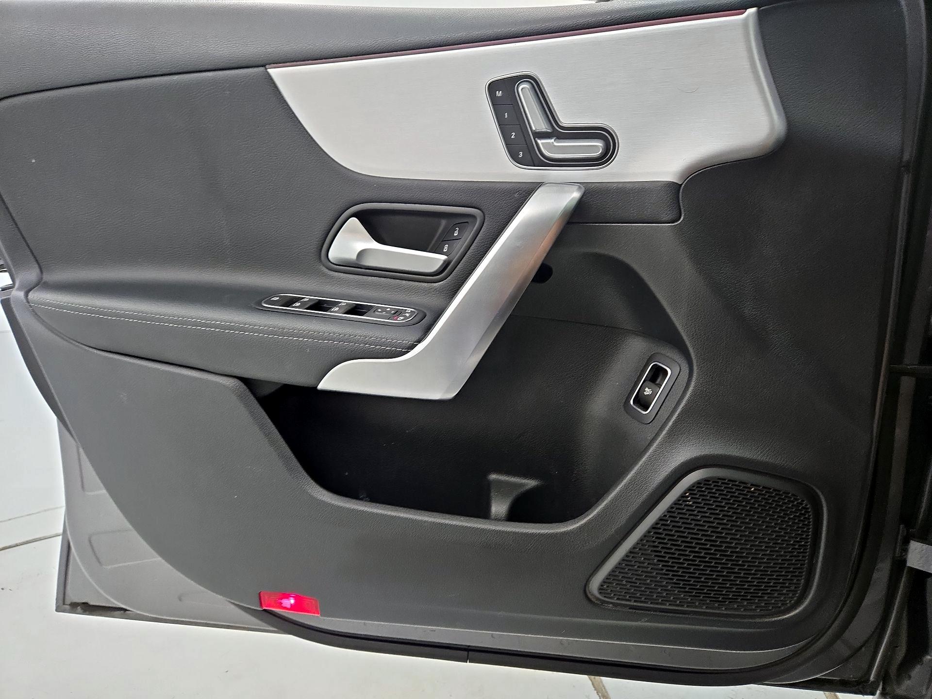Thumbnail: 2021 Mercedes-Benz A-Class - 12