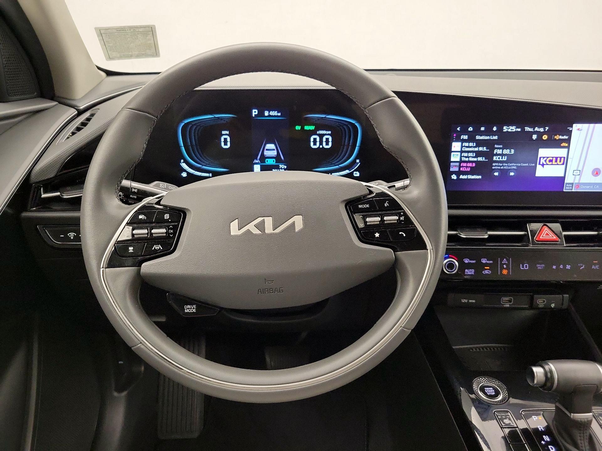 Thumbnail: 2023 Kia Niro - 10
