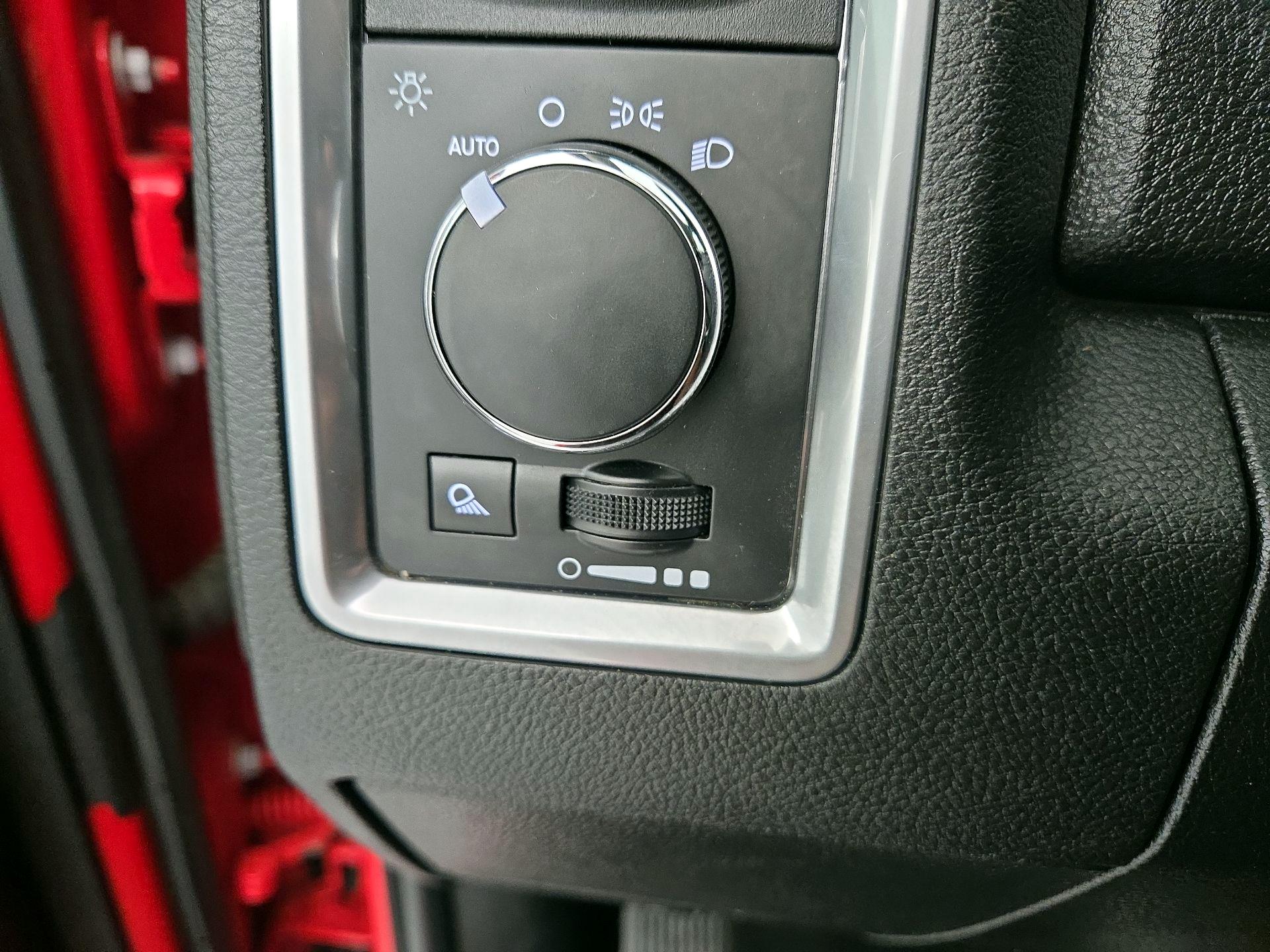 Thumbnail: 2024 RAM 1500 Classic - 13