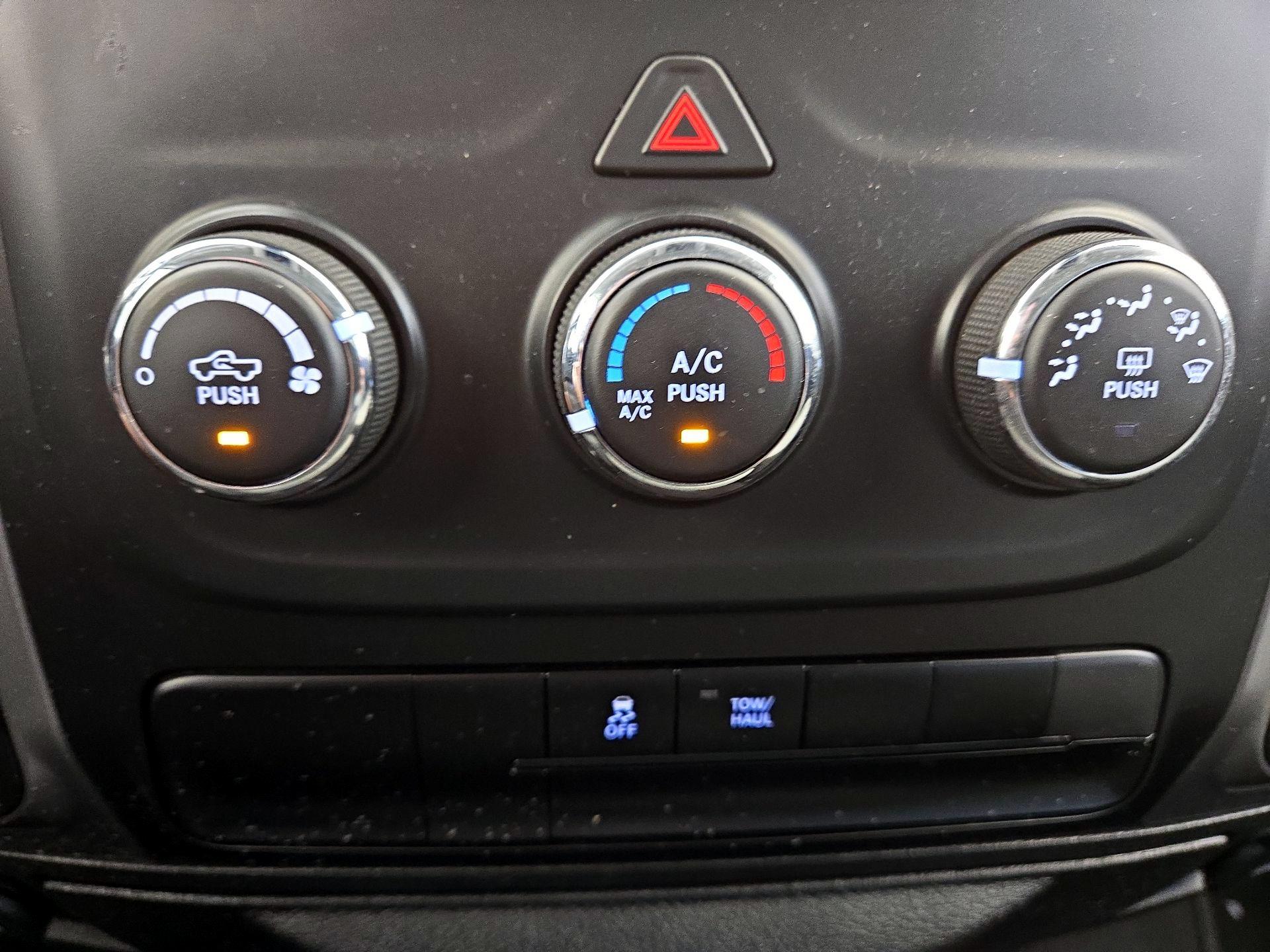 Thumbnail: 2024 RAM 1500 Classic - 16