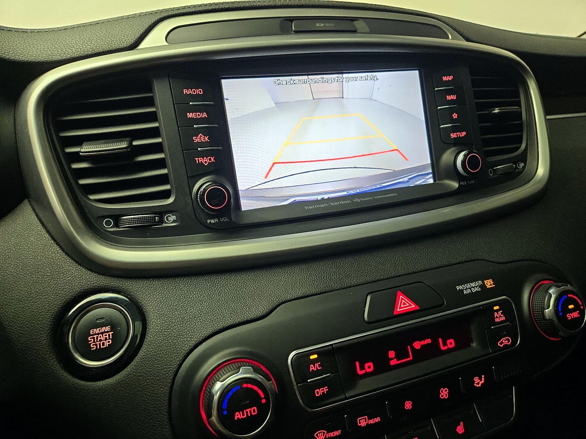 Thumbnail: 2019 Kia Sorento - 14