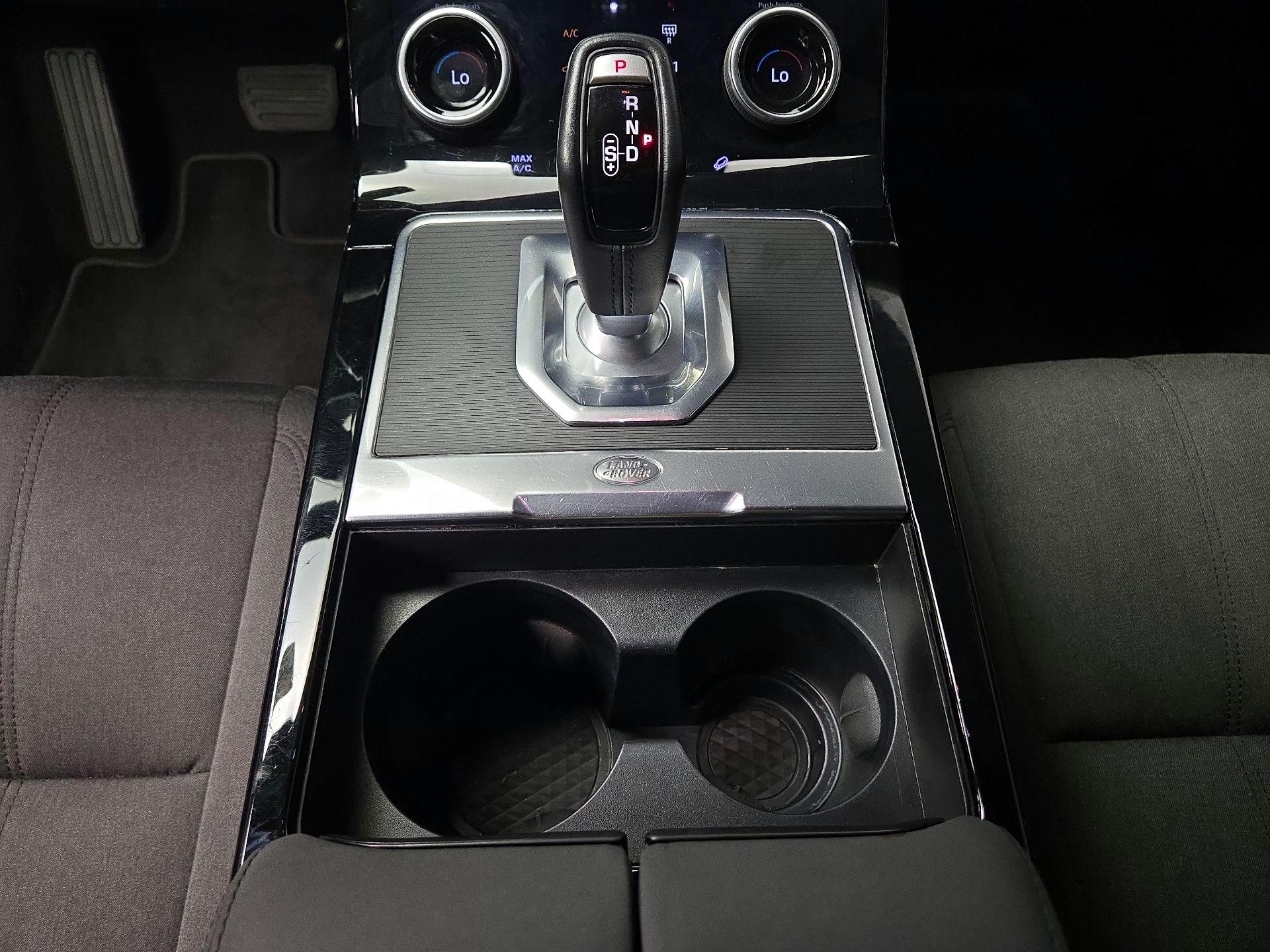 Thumbnail: 2021 Land Rover Range Rover Evoque - 18