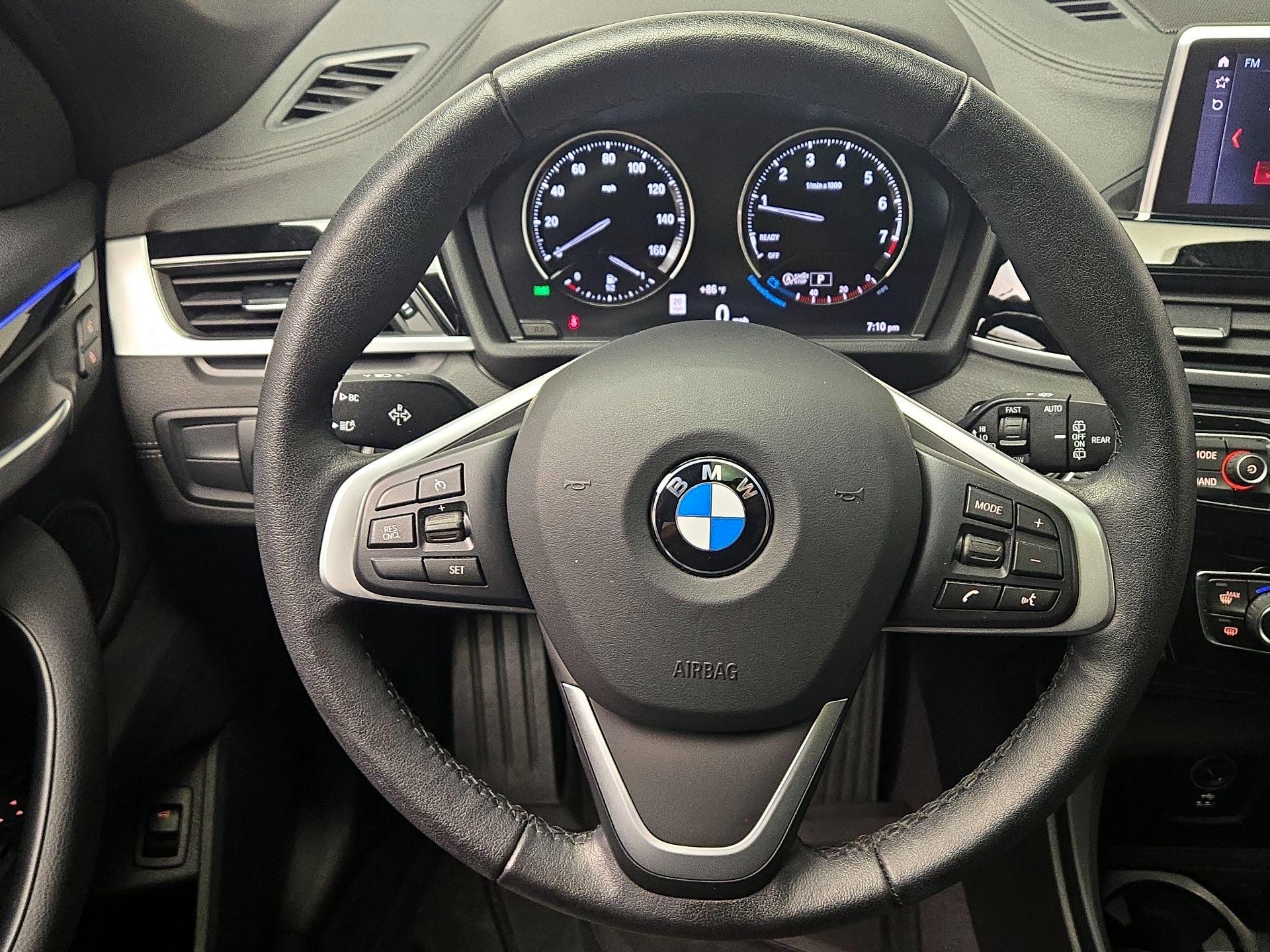 Thumbnail: 2022 BMW X1 - 10