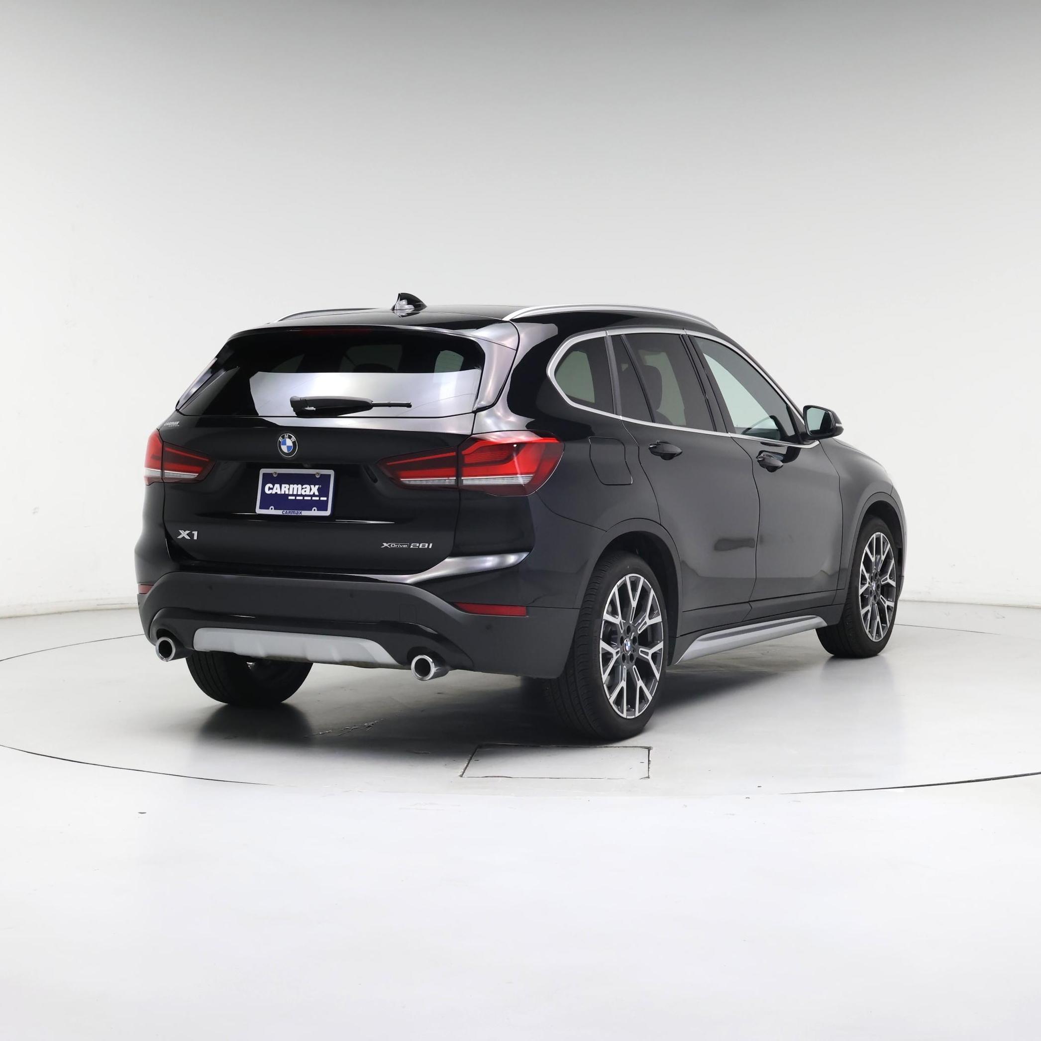 Thumbnail: 2022 BMW X1 - 8
