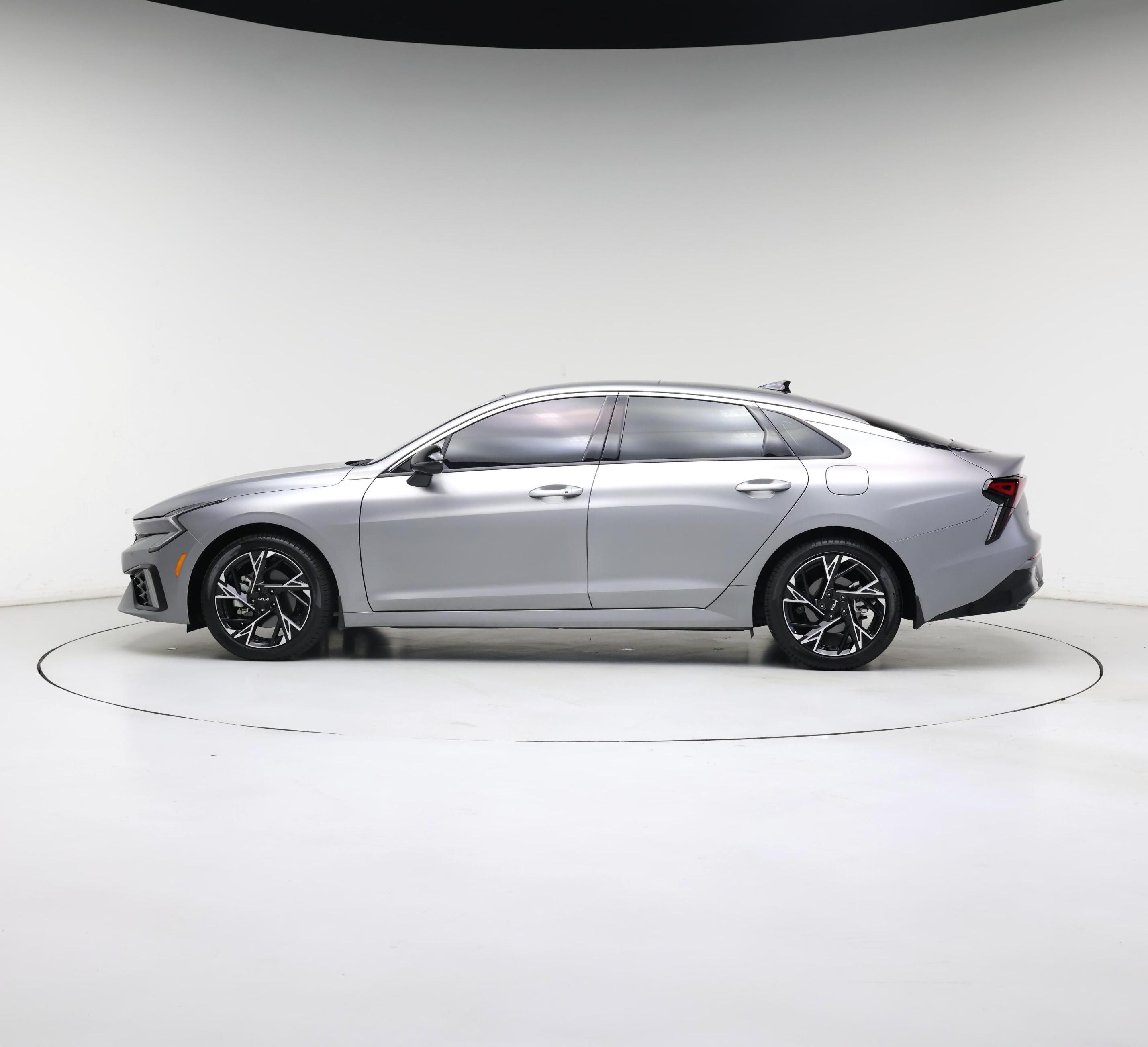 Thumbnail: 2025 Kia K5 - 3