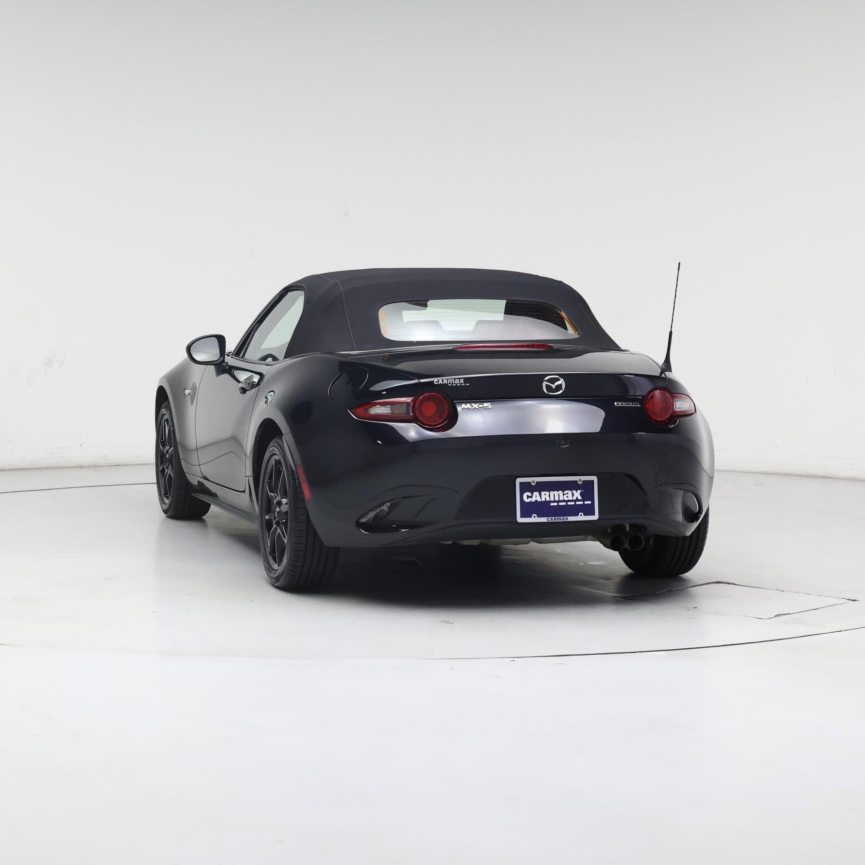 Thumbnail: 2021 Mazda MX-5 Miata - 6
