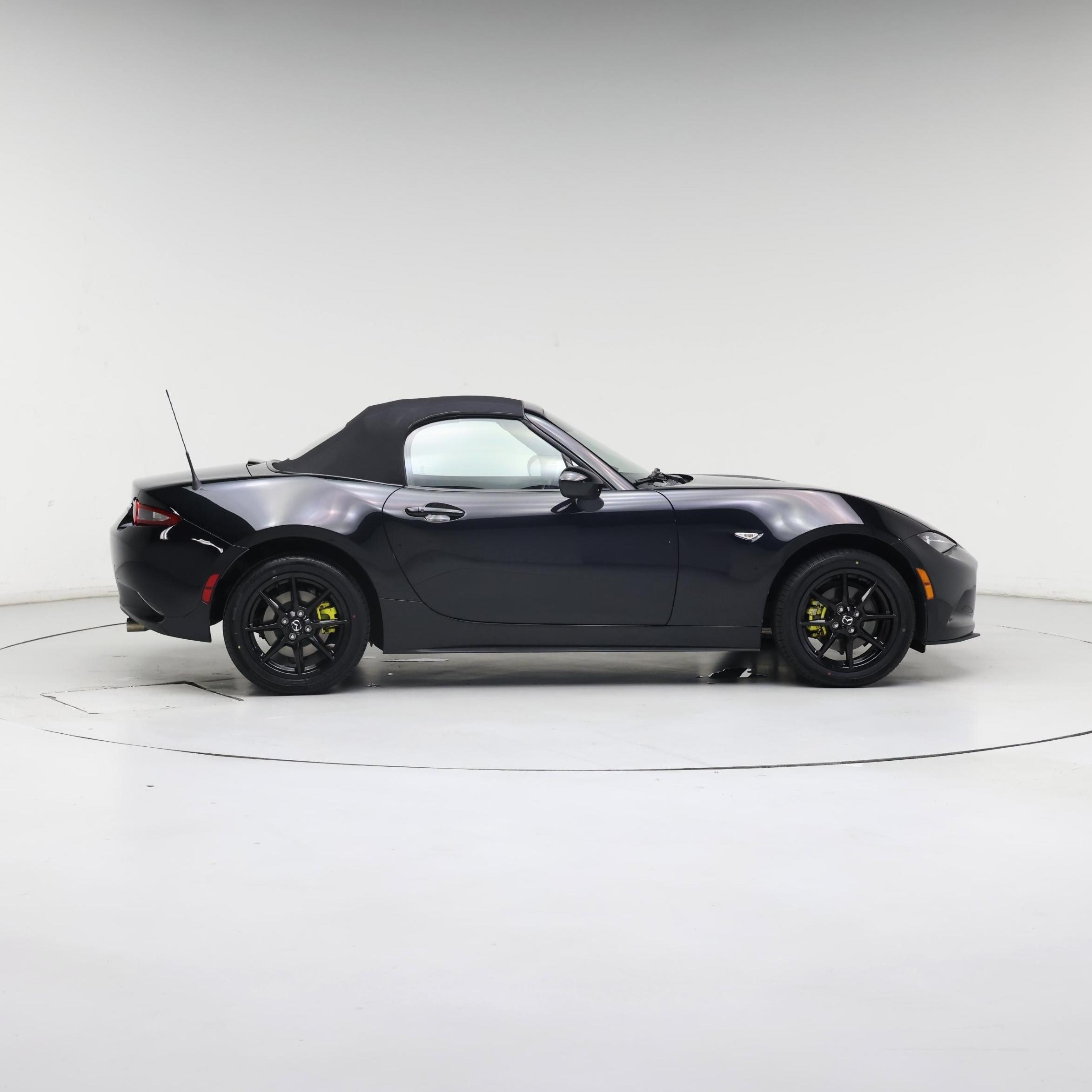 Thumbnail: 2021 Mazda MX-5 Miata - 7