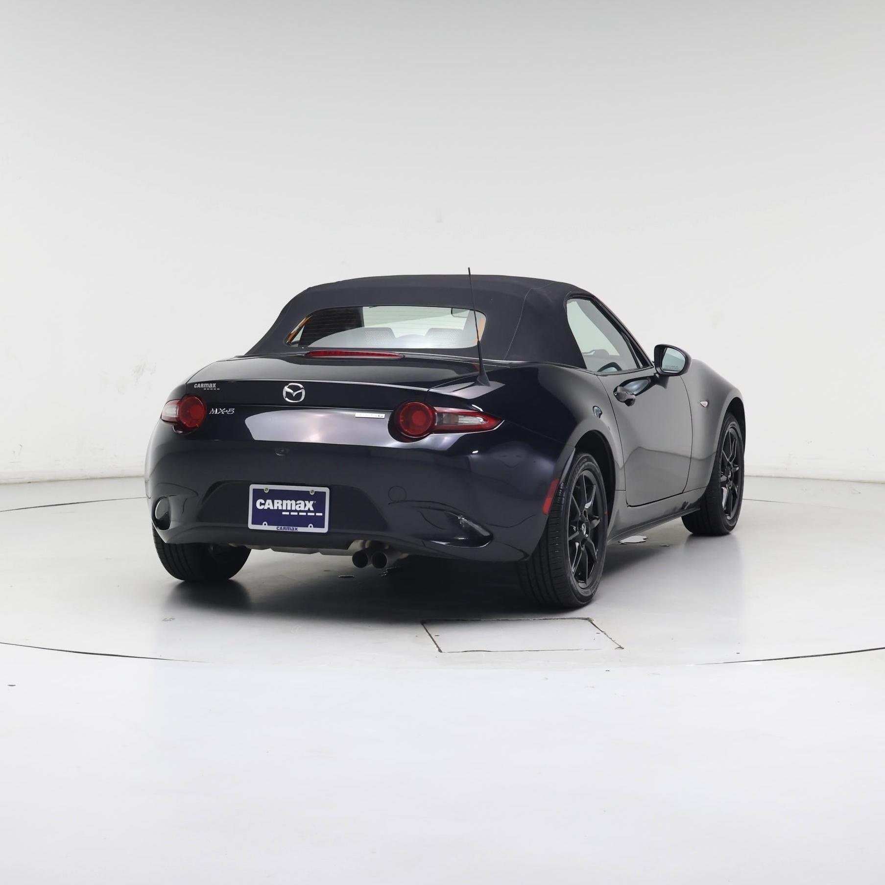 Thumbnail: 2021 Mazda MX-5 Miata - 8