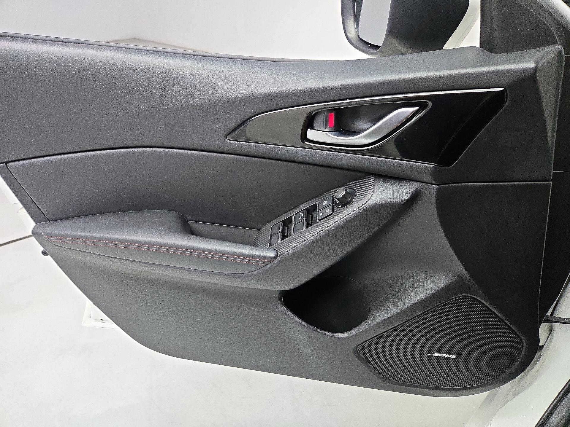Thumbnail: 2016 Mazda Mazda3 - 12