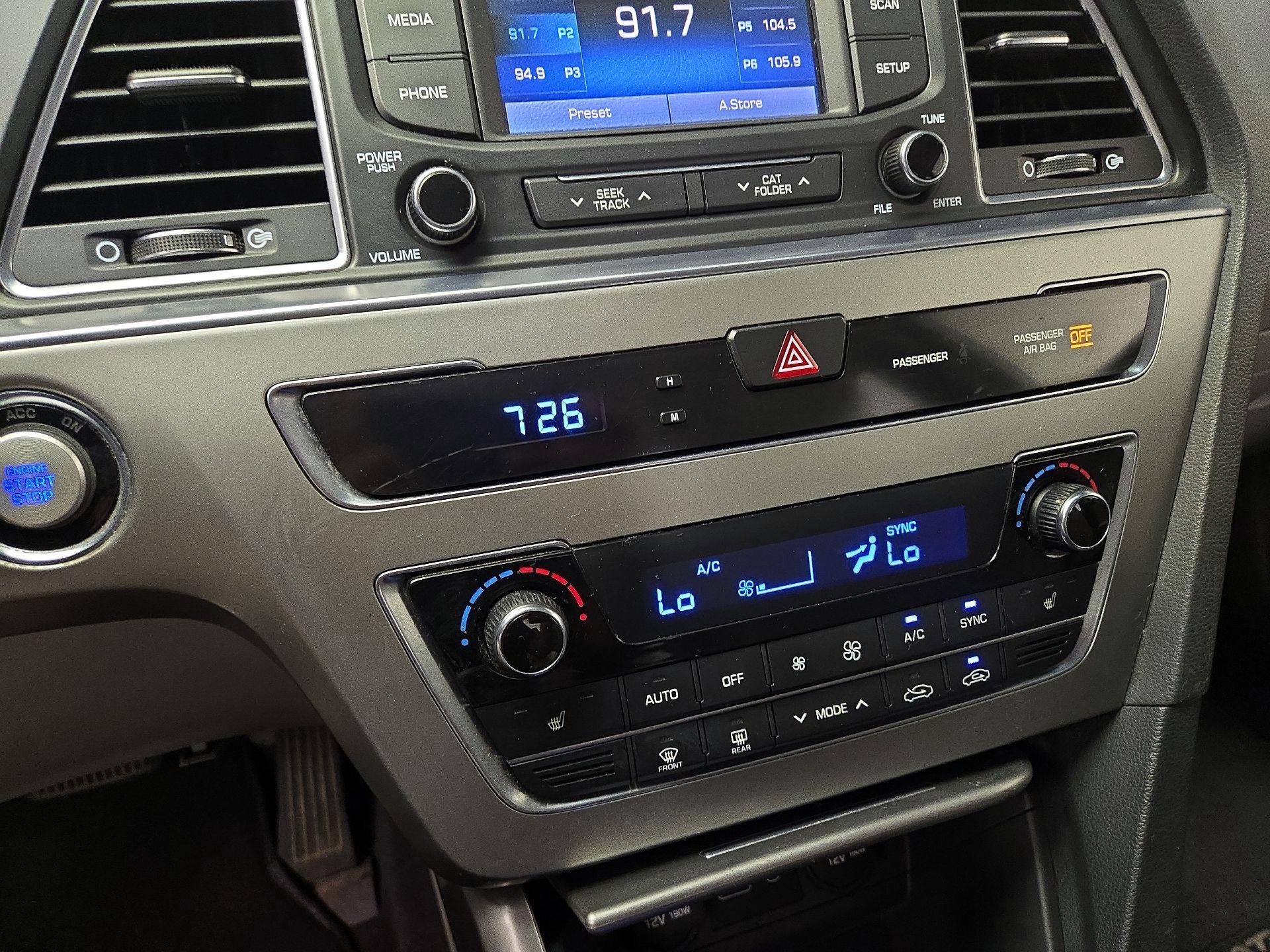 Thumbnail: 2015 Hyundai Sonata - 16