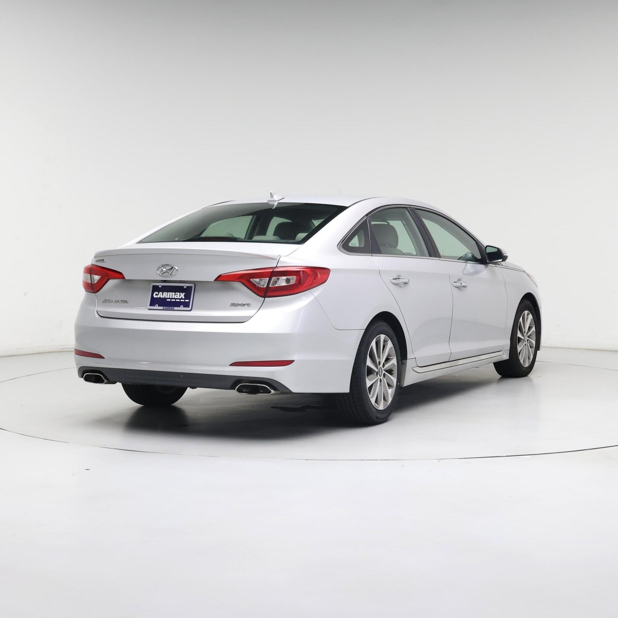 Thumbnail: 2015 Hyundai Sonata - 8