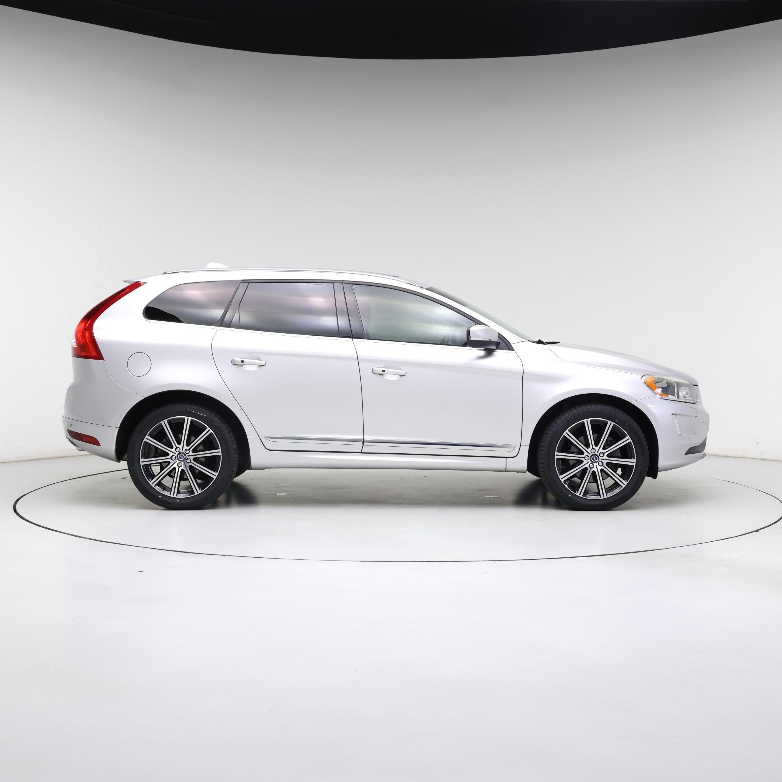 Thumbnail: 2016 Volvo XC60 - 7
