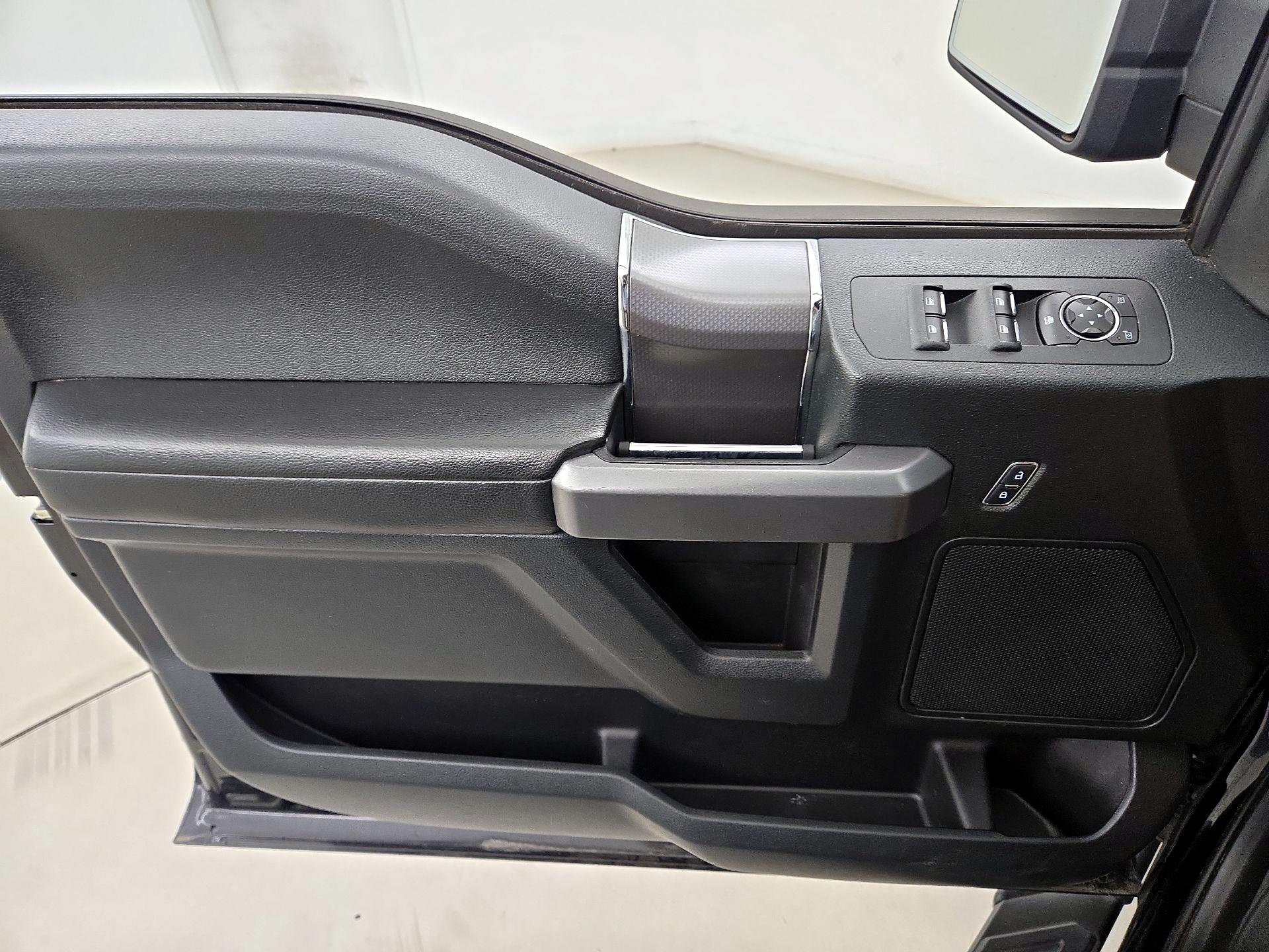 Thumbnail: 2016 Ford F-150 - 12