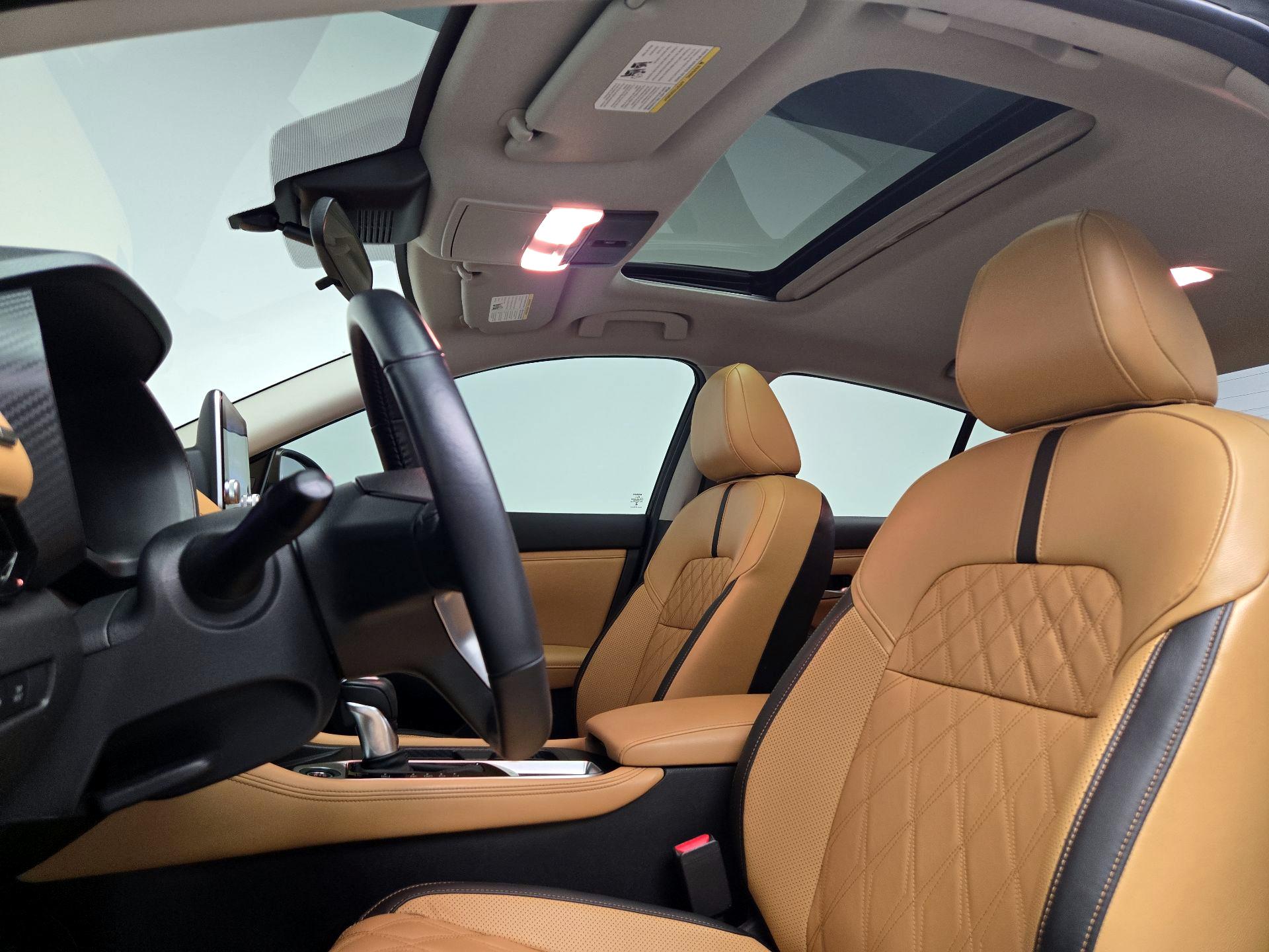 Thumbnail: 2022 Nissan Sentra - 19