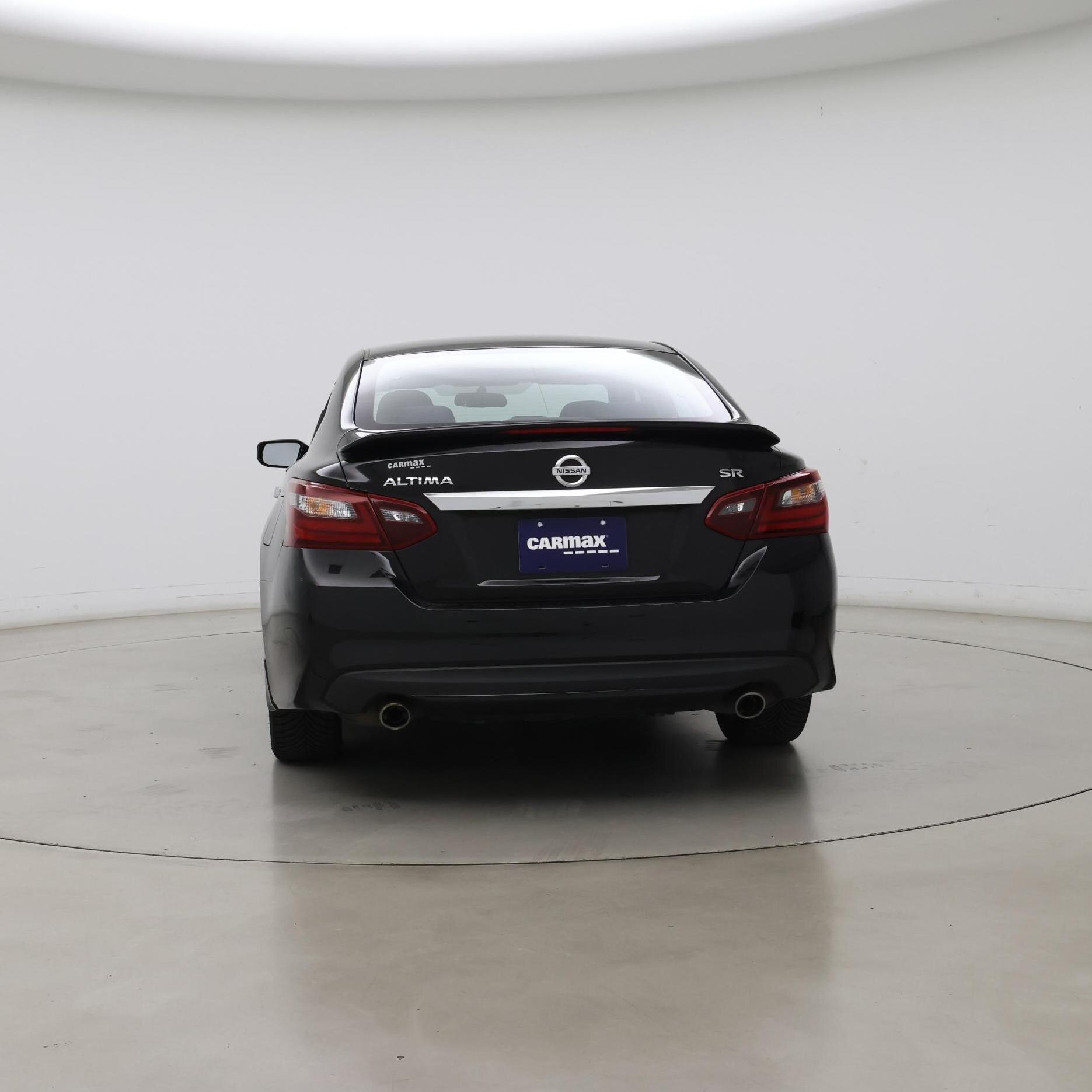 Thumbnail: 2017 Nissan Altima - 6