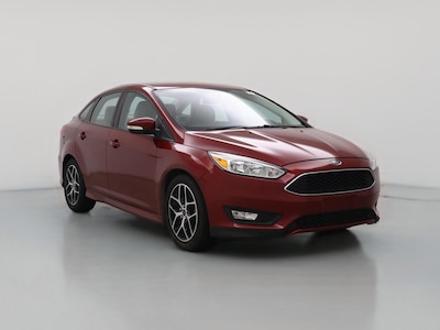 Red 2015 Ford Focus SE