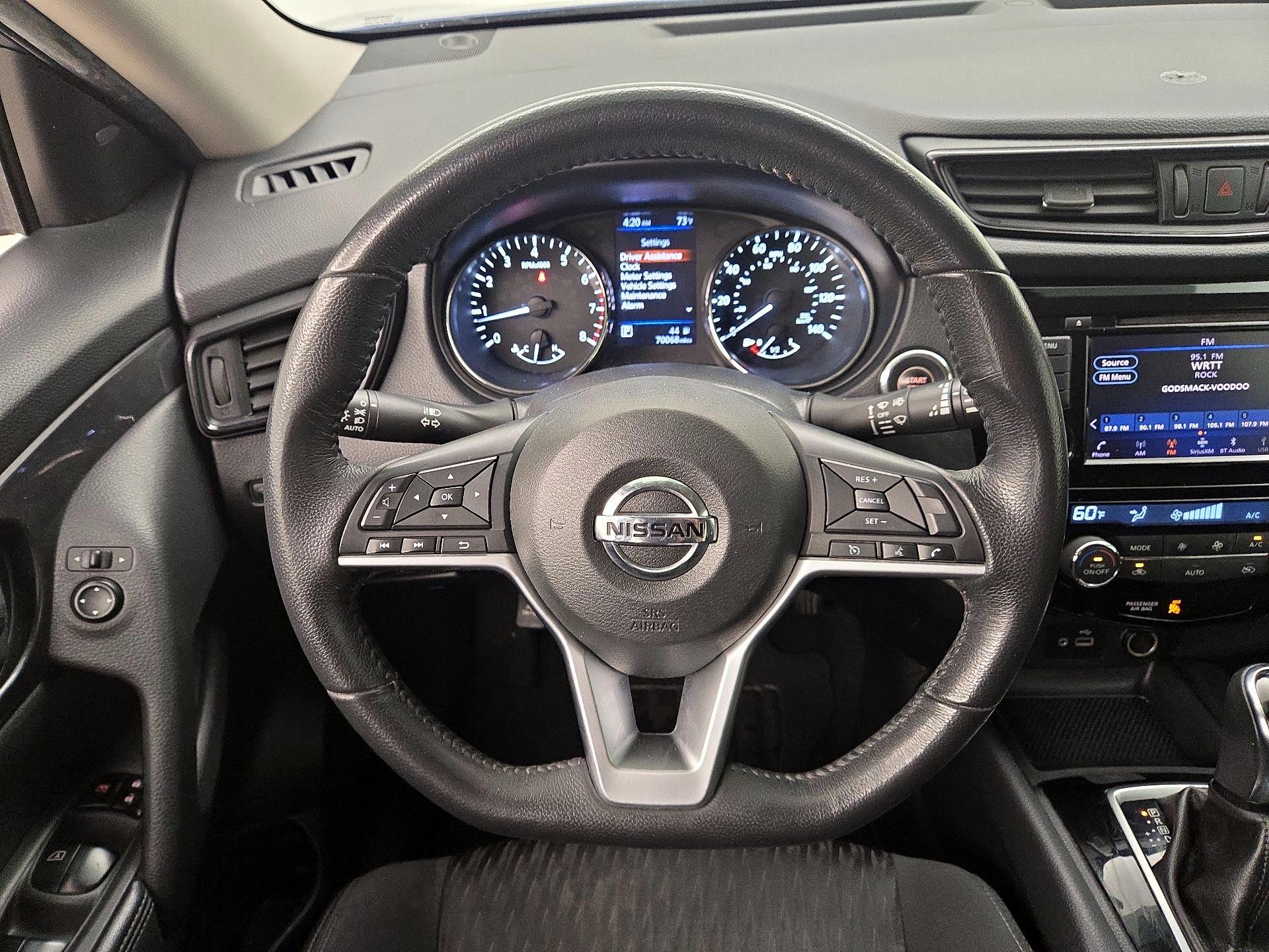 Thumbnail: 2018 Nissan Rogue - 10