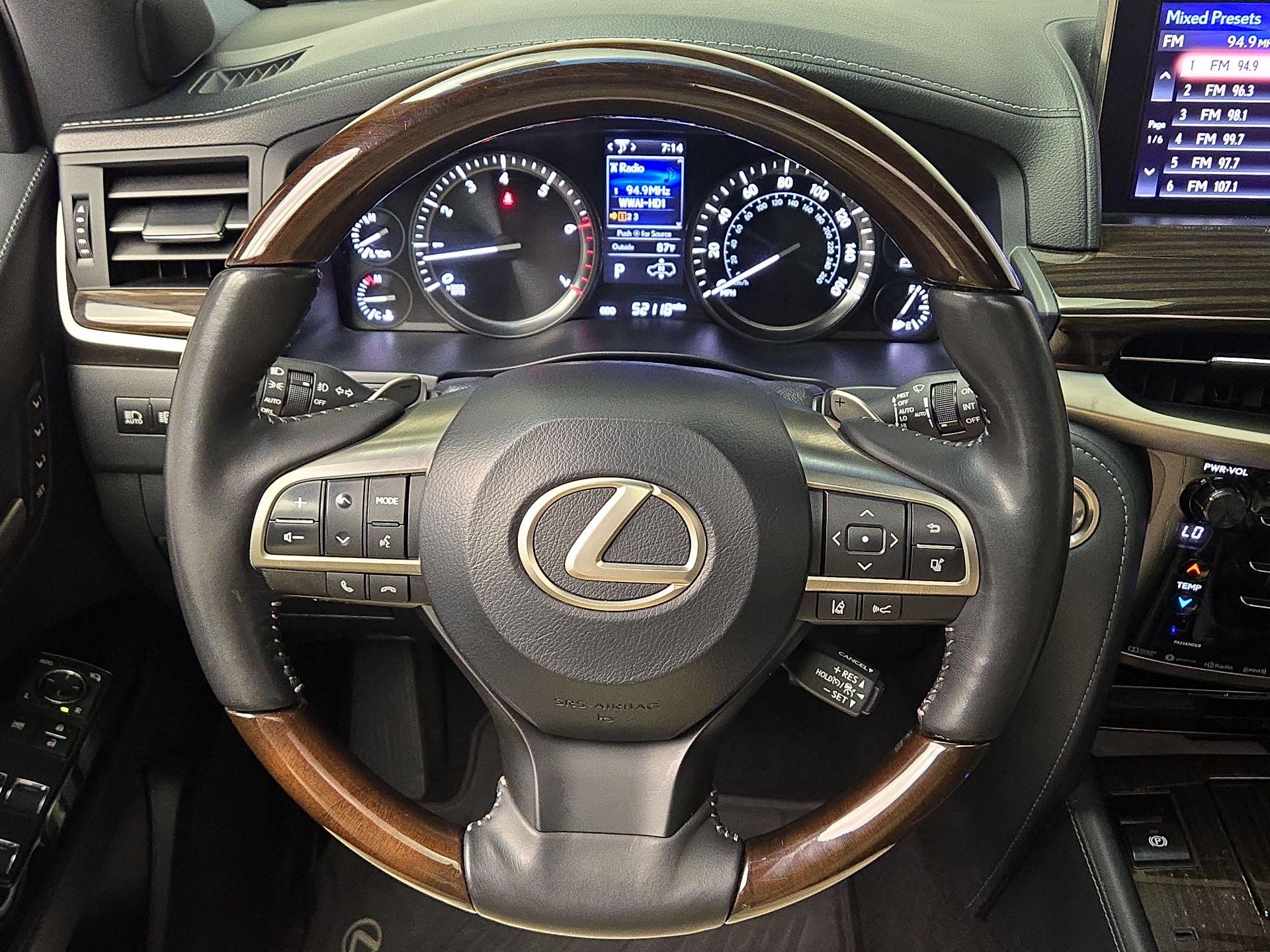 Thumbnail: 2019 Lexus LX - 10