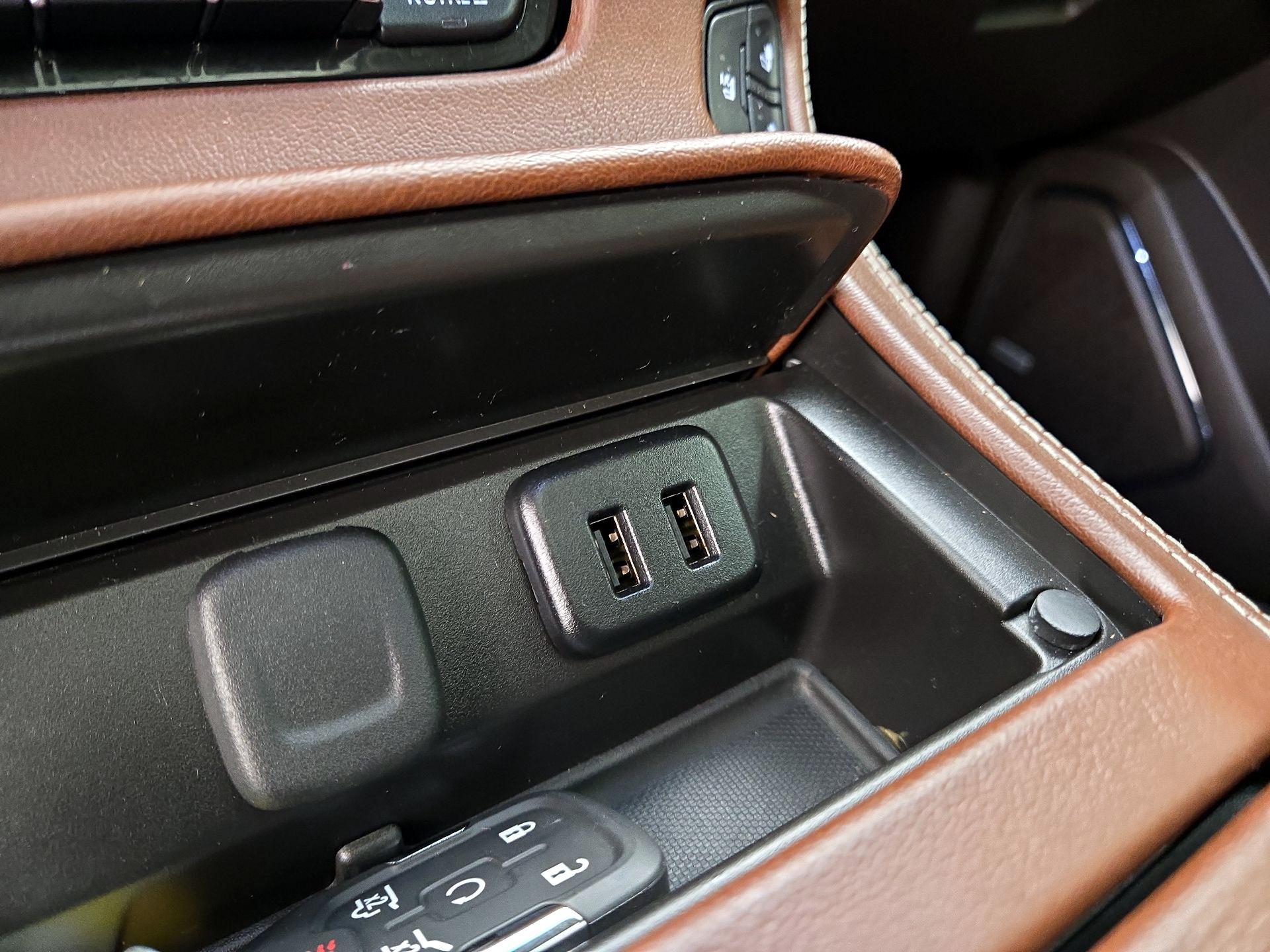 Thumbnail: 2016 Chevrolet Tahoe - 19