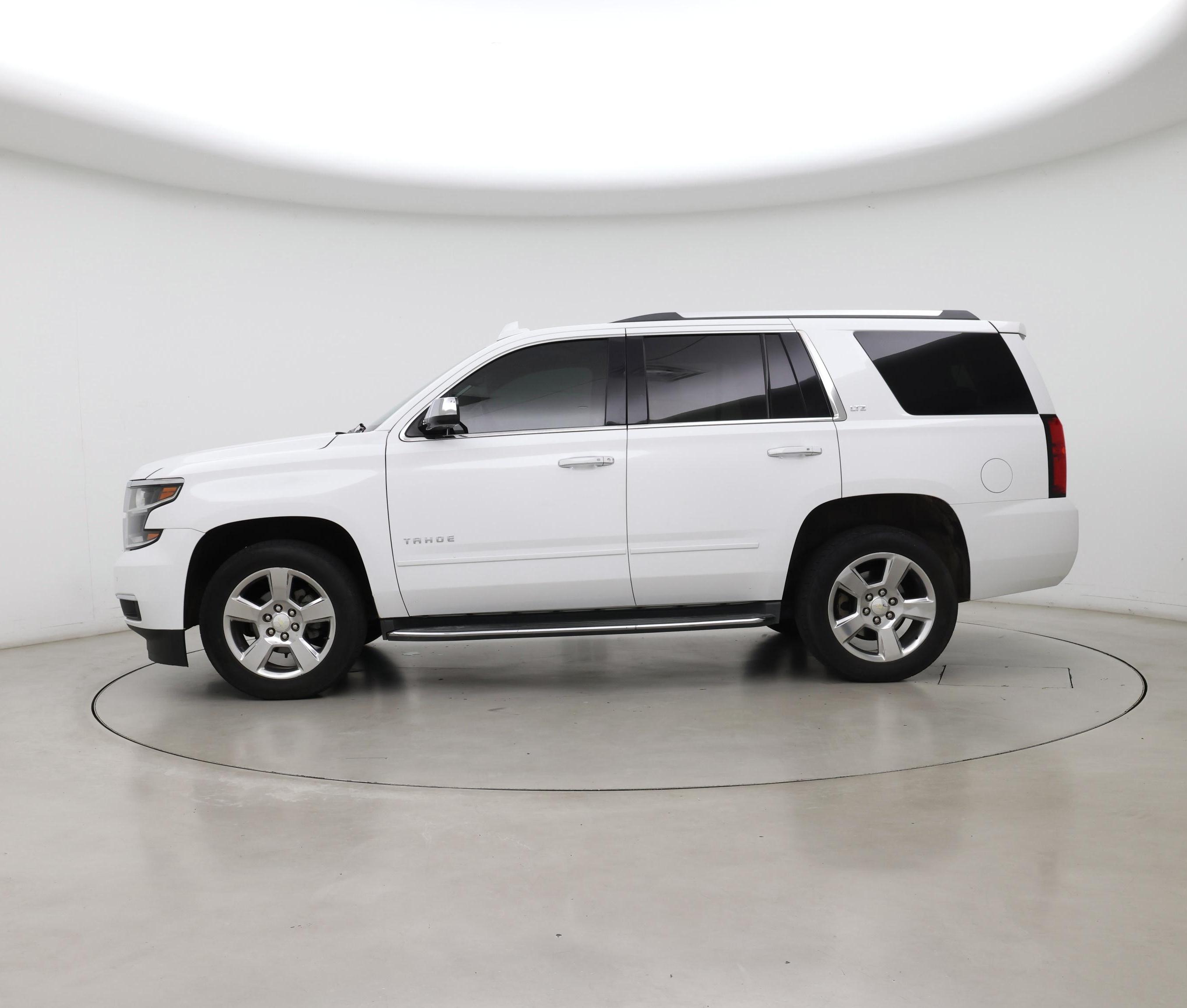 Thumbnail: 2016 Chevrolet Tahoe - 3