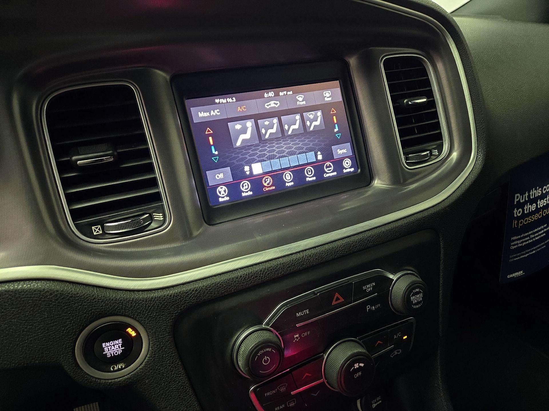 Thumbnail: 2020 Dodge Charger - 16