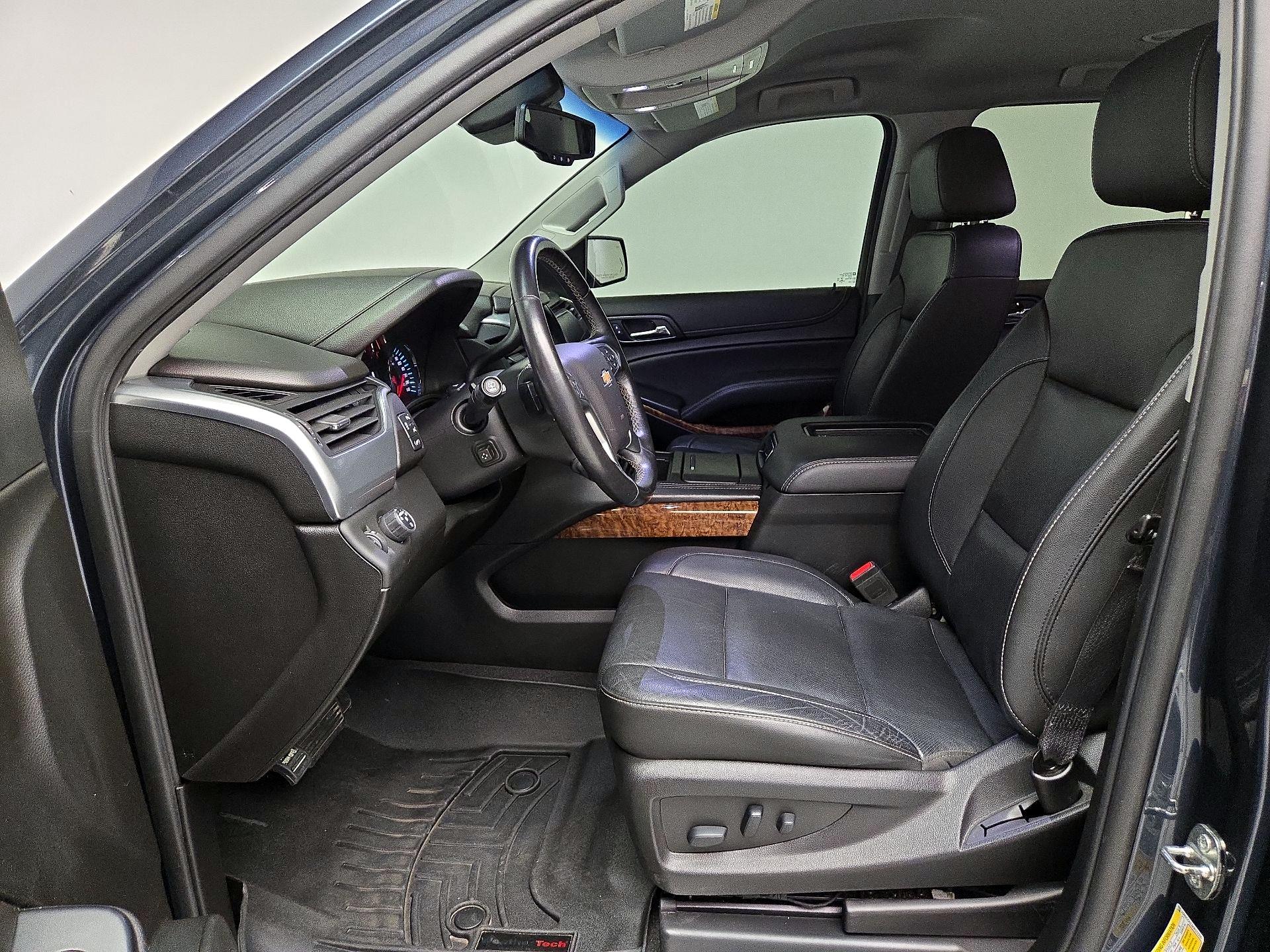 Thumbnail: 2019 Chevrolet Tahoe - 11