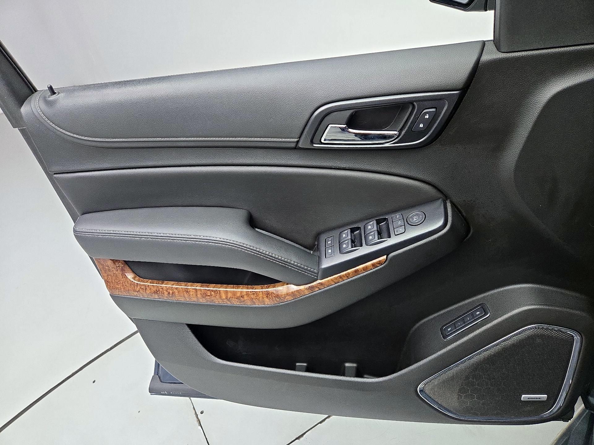 Thumbnail: 2019 Chevrolet Tahoe - 12