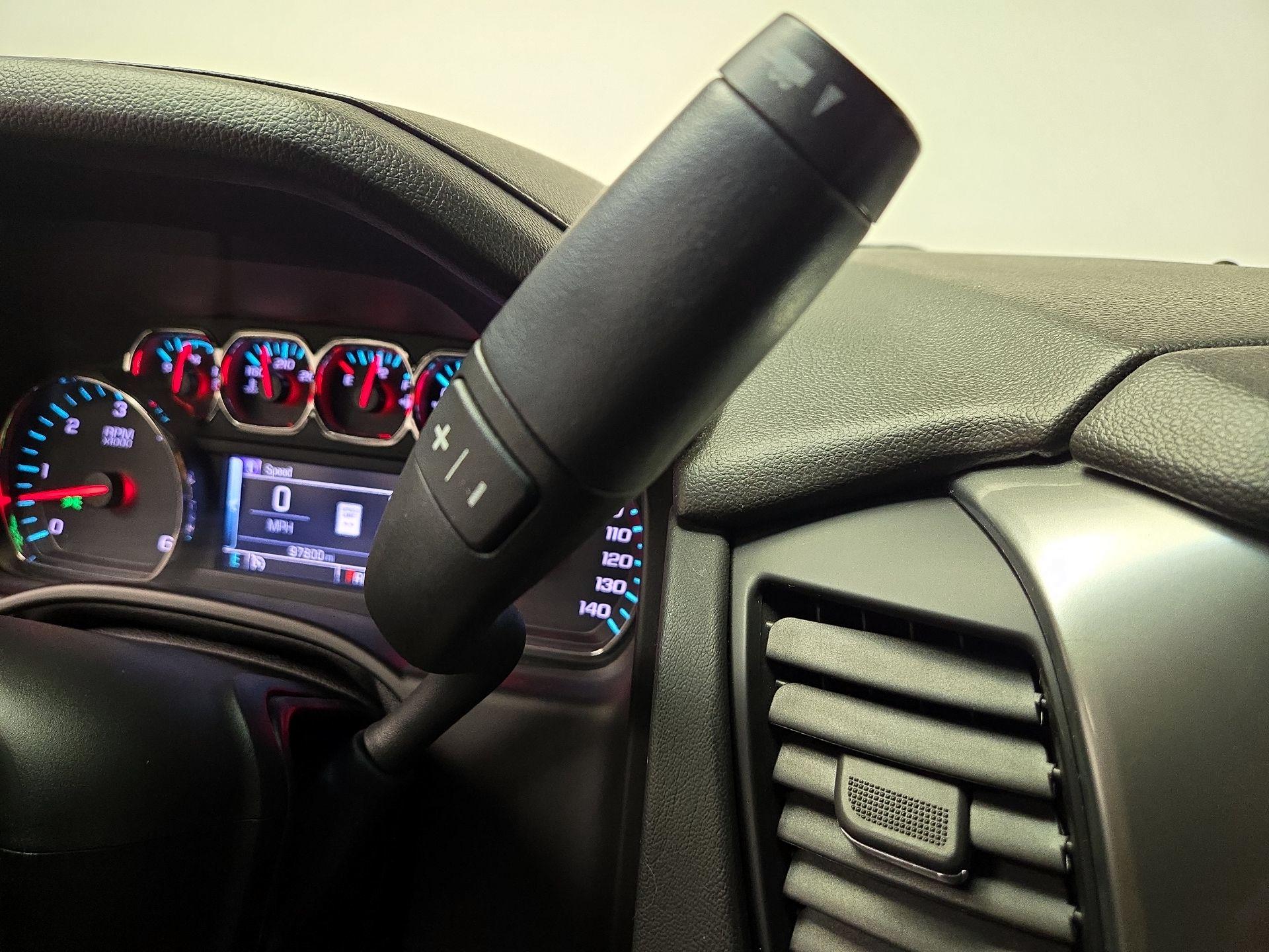Thumbnail: 2019 Chevrolet Tahoe - 18