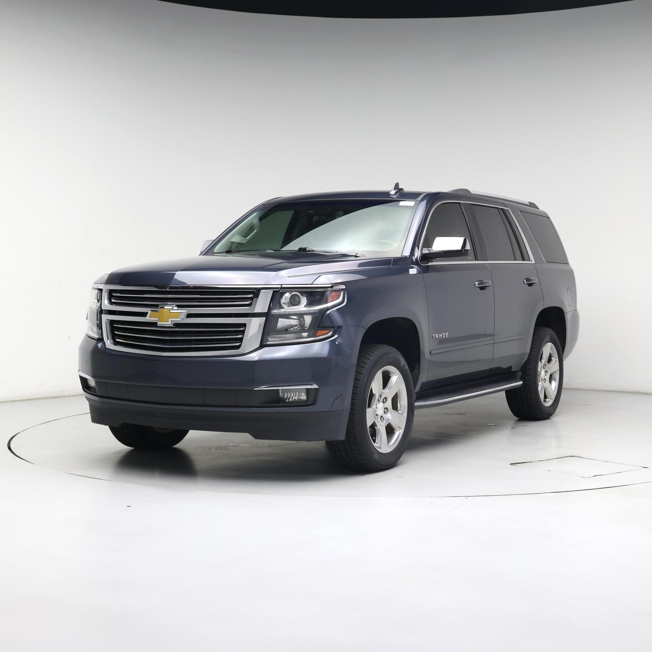 Thumbnail: 2019 Chevrolet Tahoe - 4