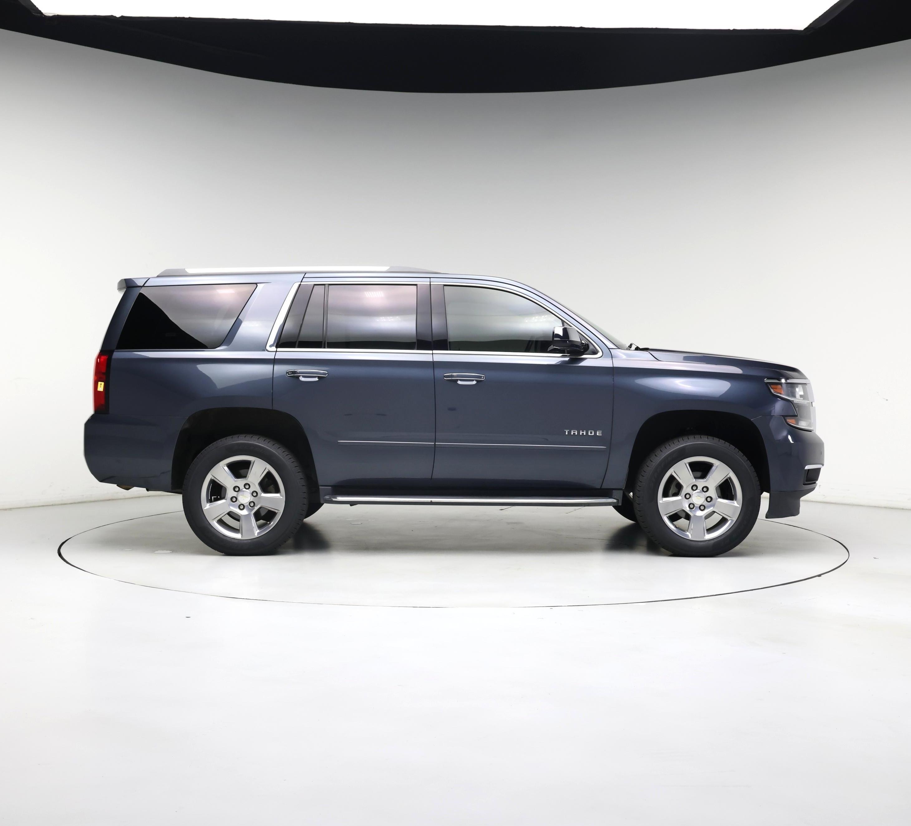 Thumbnail: 2019 Chevrolet Tahoe - 7