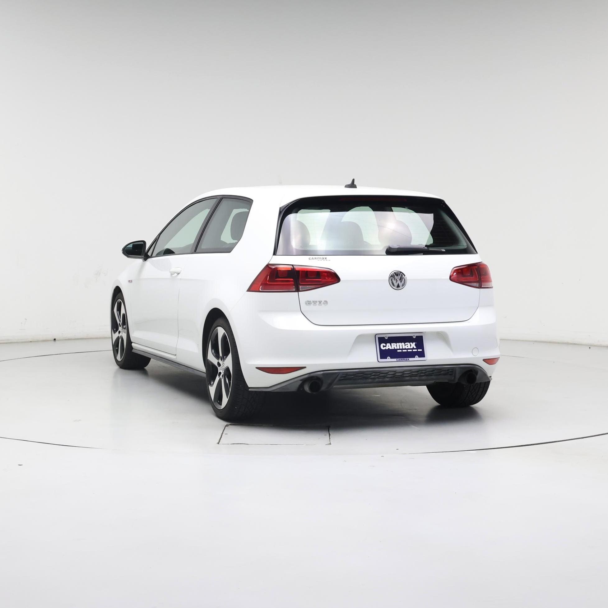 Thumbnail: 2015 Volkswagen Golf - 2