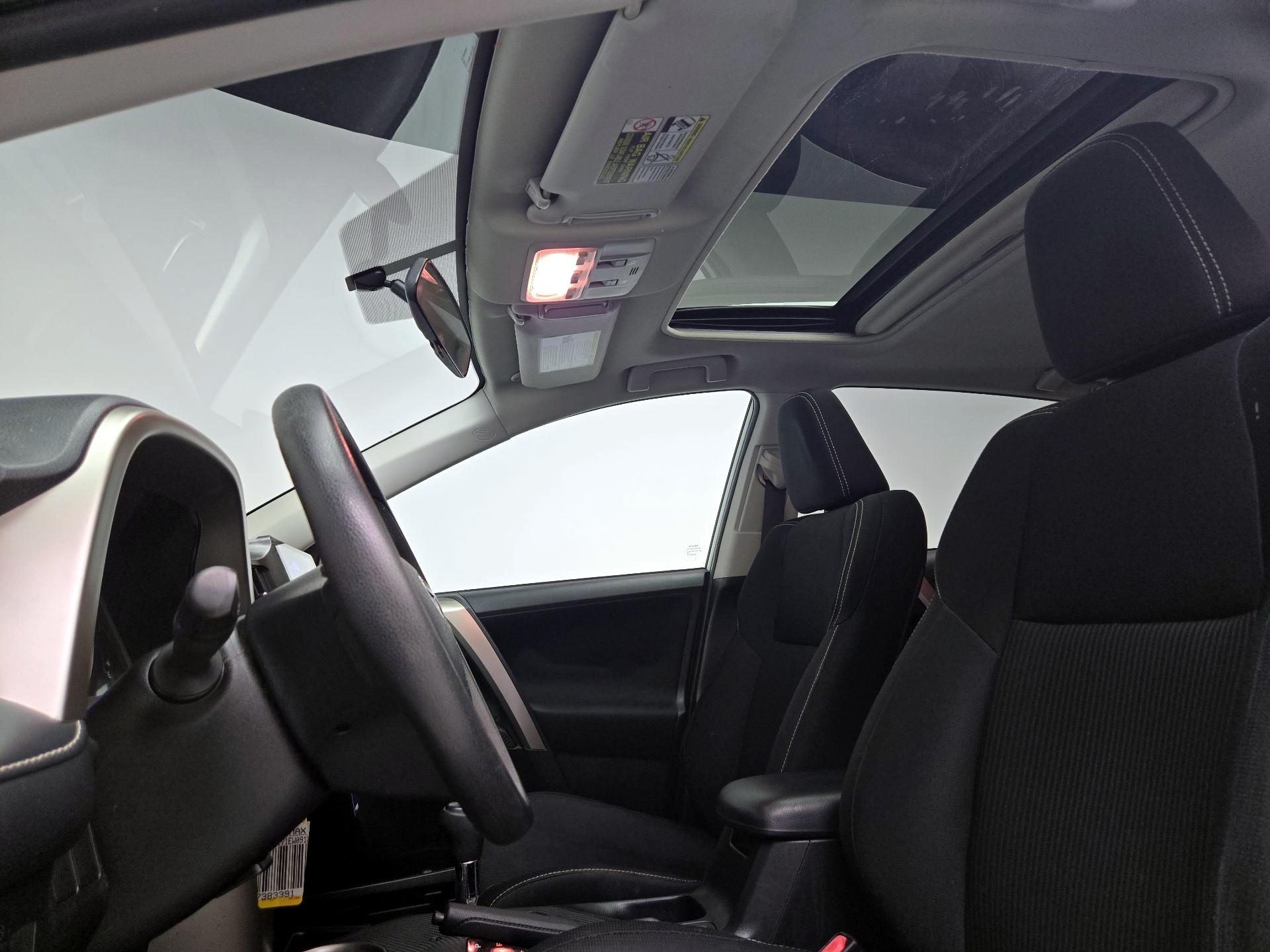 Thumbnail: 2014 Toyota RAV4 - 20