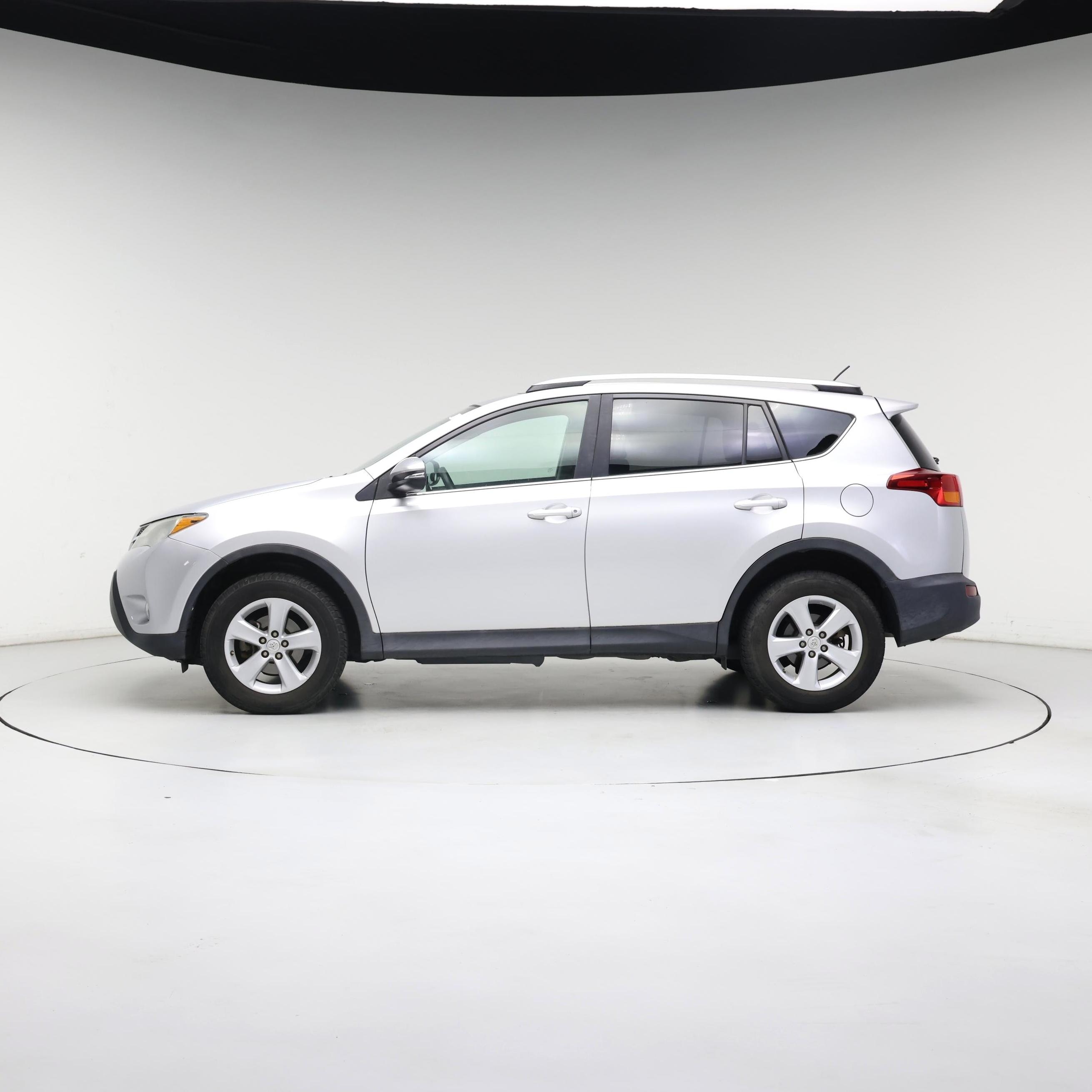 Thumbnail: 2014 Toyota RAV4 - 3