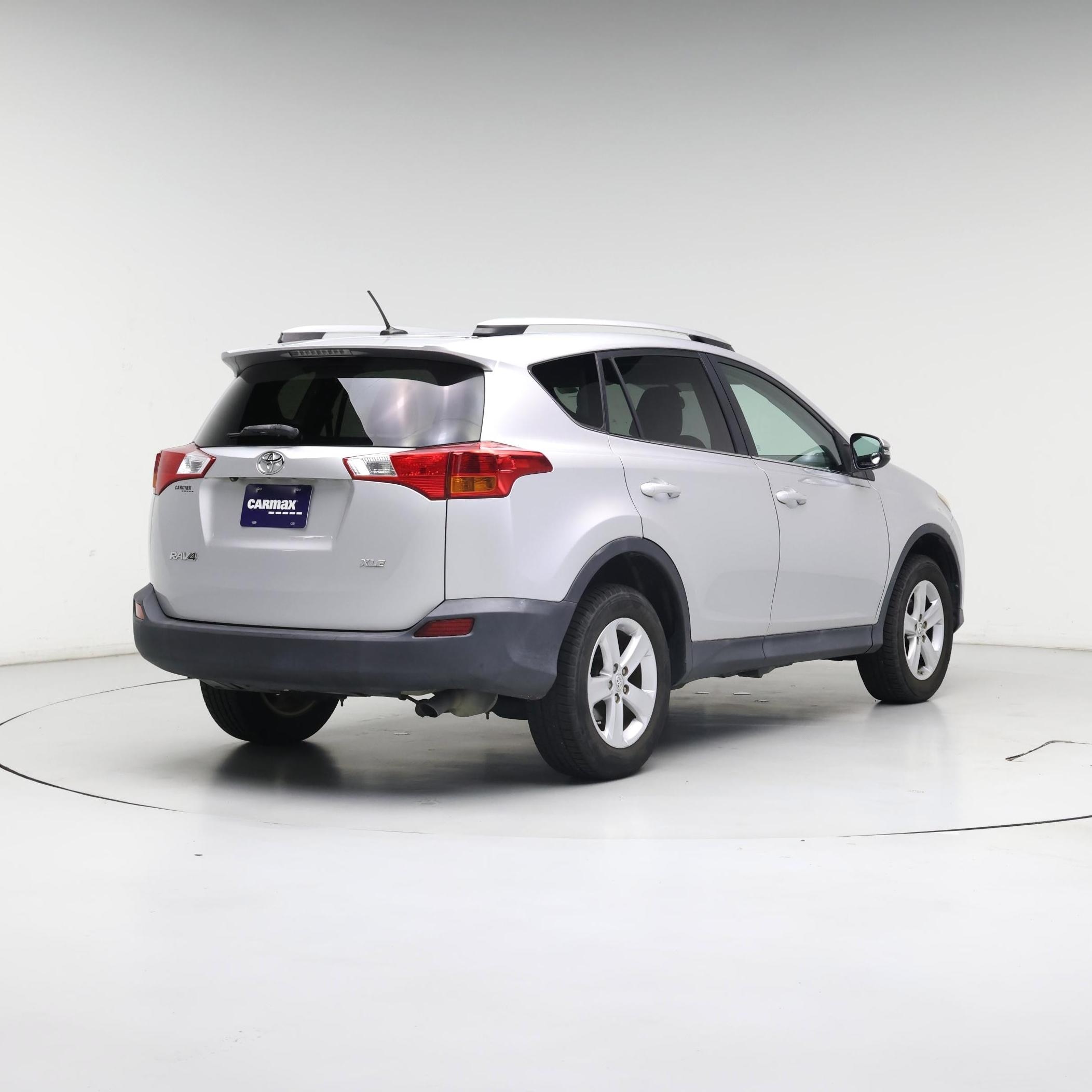 Thumbnail: 2014 Toyota RAV4 - 8