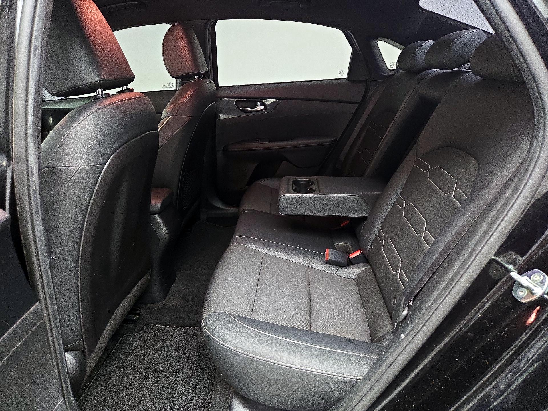 Thumbnail: 2021 Kia Forte - 19