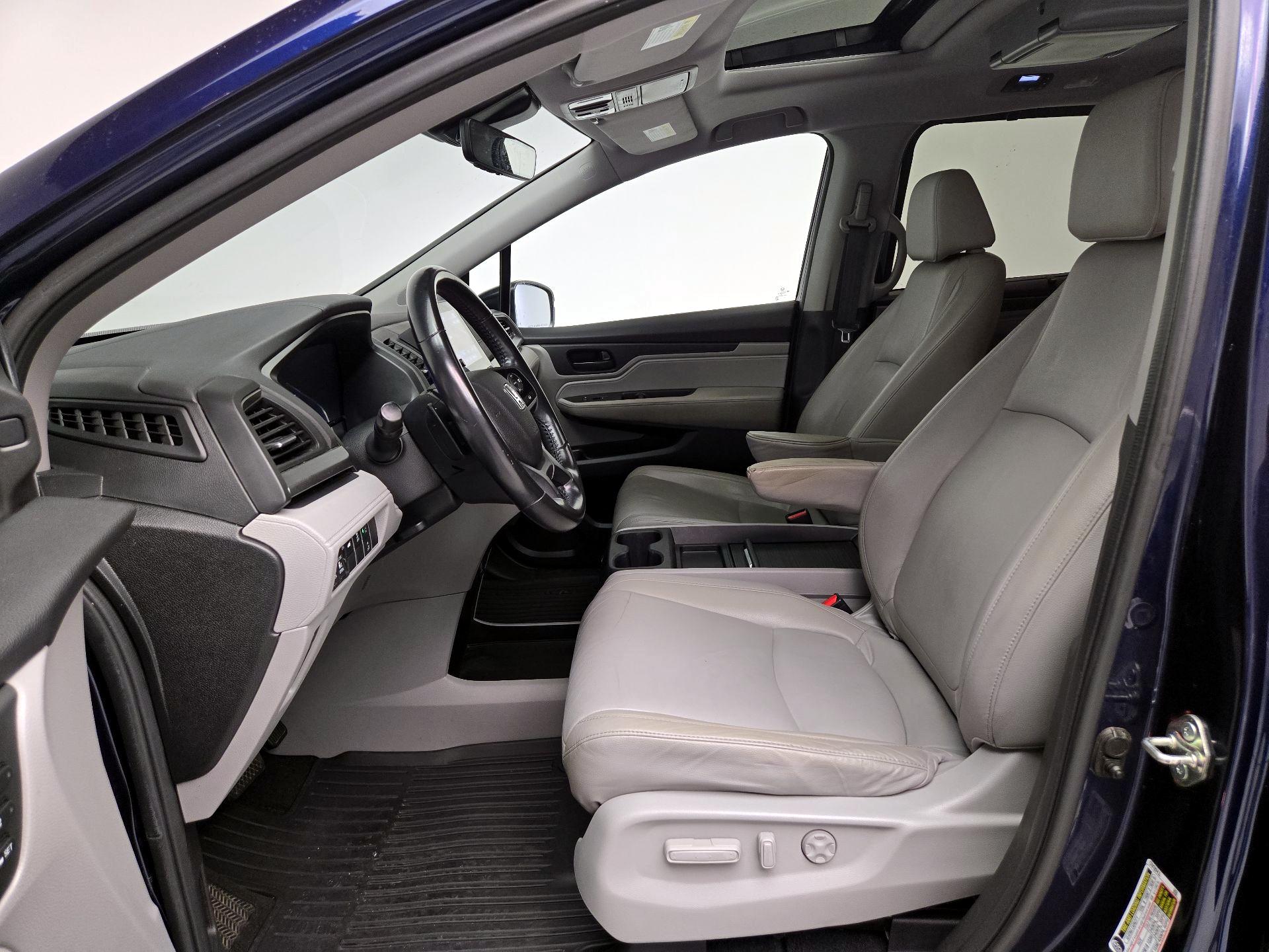 Thumbnail: 2019 Honda Odyssey - 11