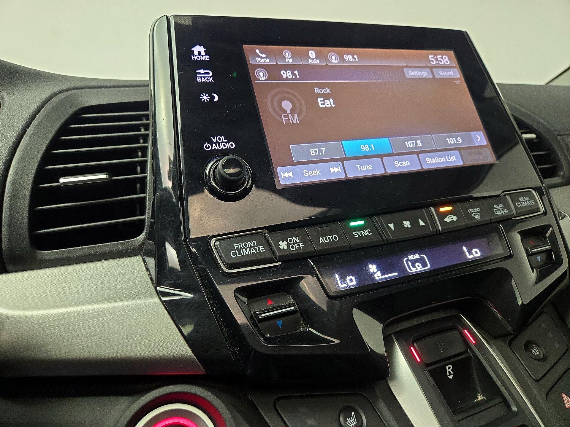 Thumbnail: 2019 Honda Odyssey - 15