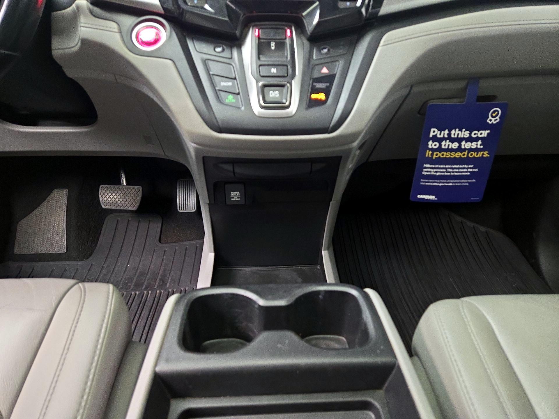 Thumbnail: 2019 Honda Odyssey - 17