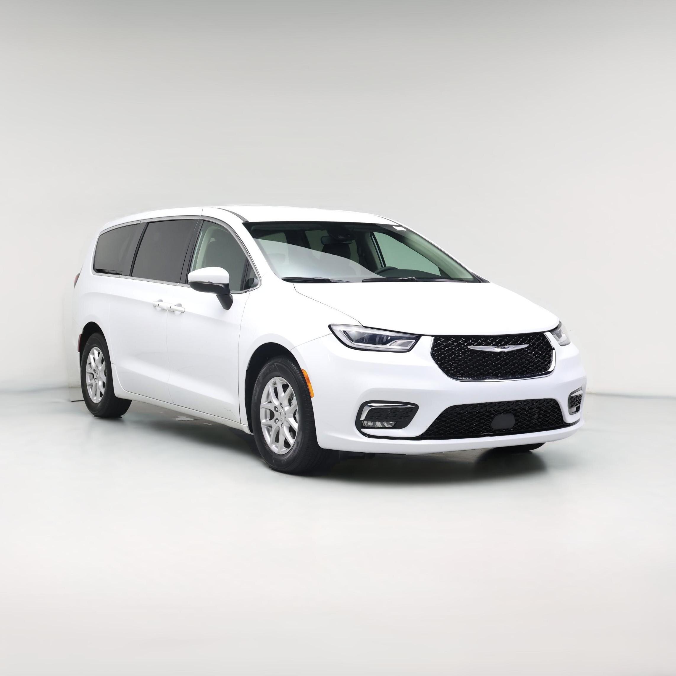Thumbnail: 2023 Chrysler Pacifica - 1