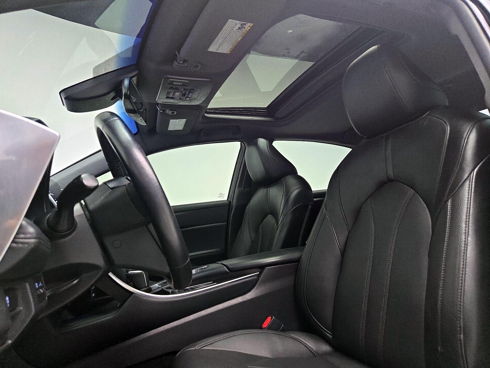 Thumbnail: 2019 Toyota Avalon - 19