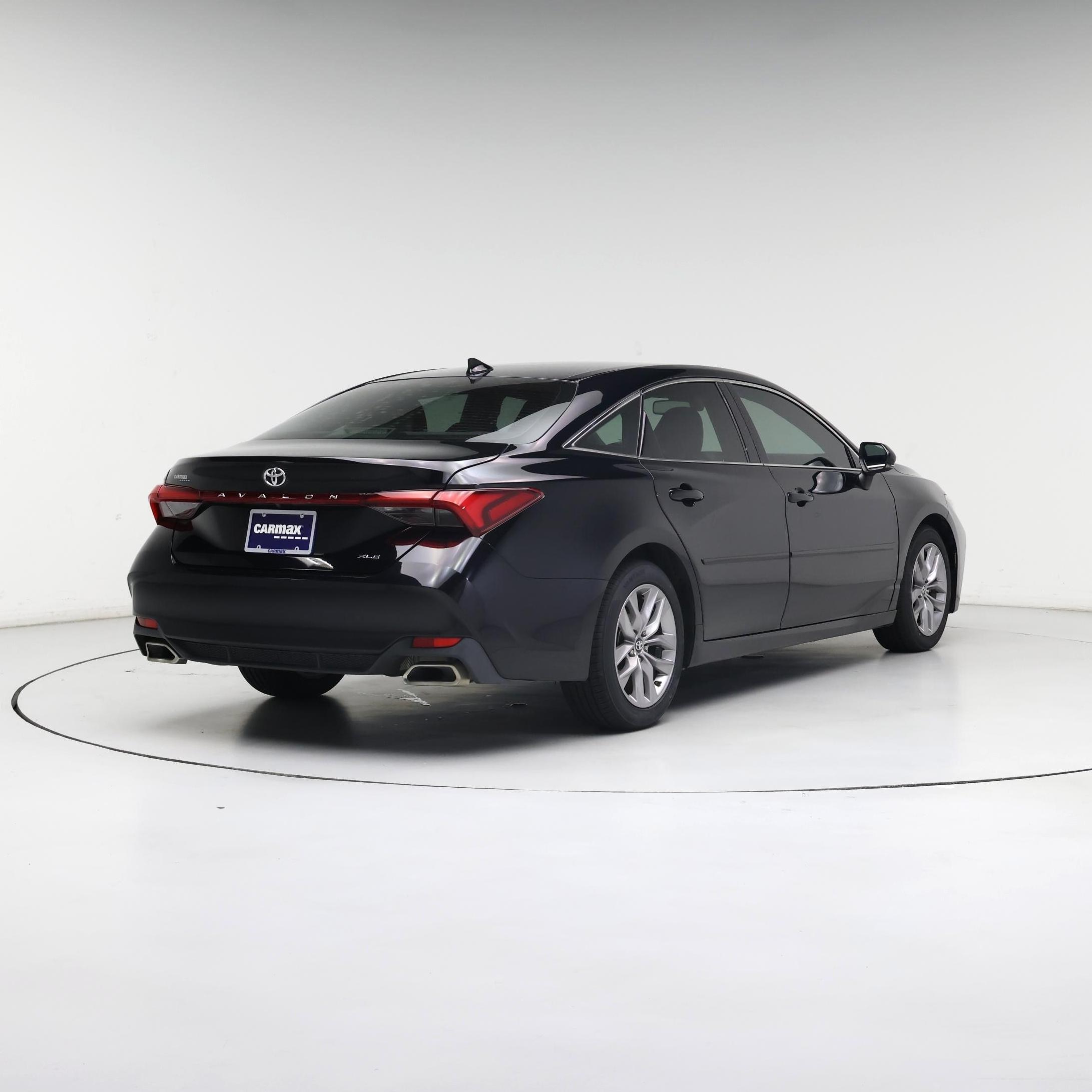Thumbnail: 2019 Toyota Avalon - 8